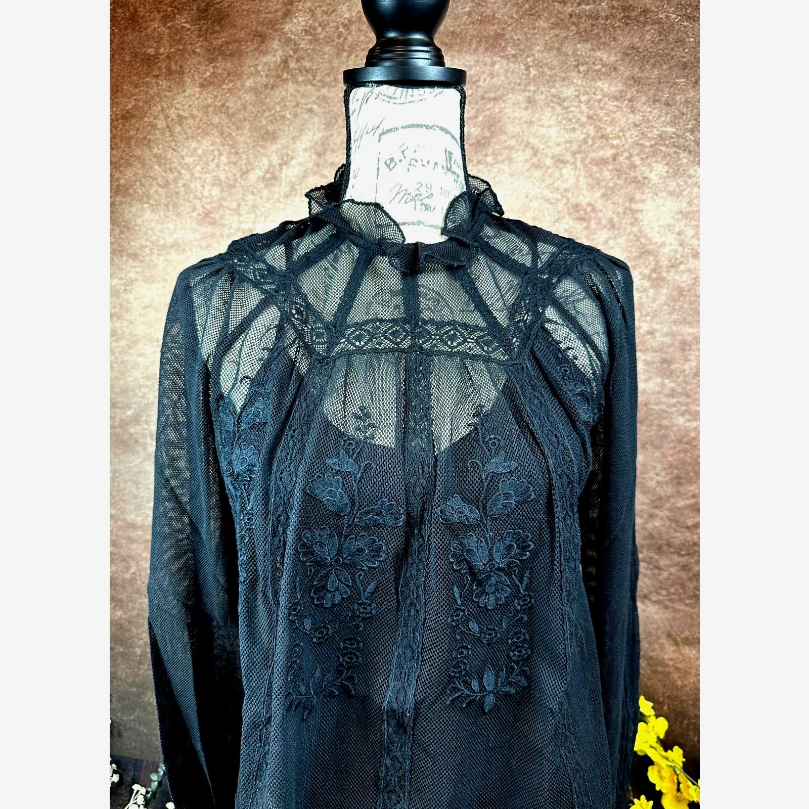 Other St Roche Lace Embroidered Ruffle Neck Flores Top Black 4 Size S / US 4 / IT 40 - 3 Thumbnail