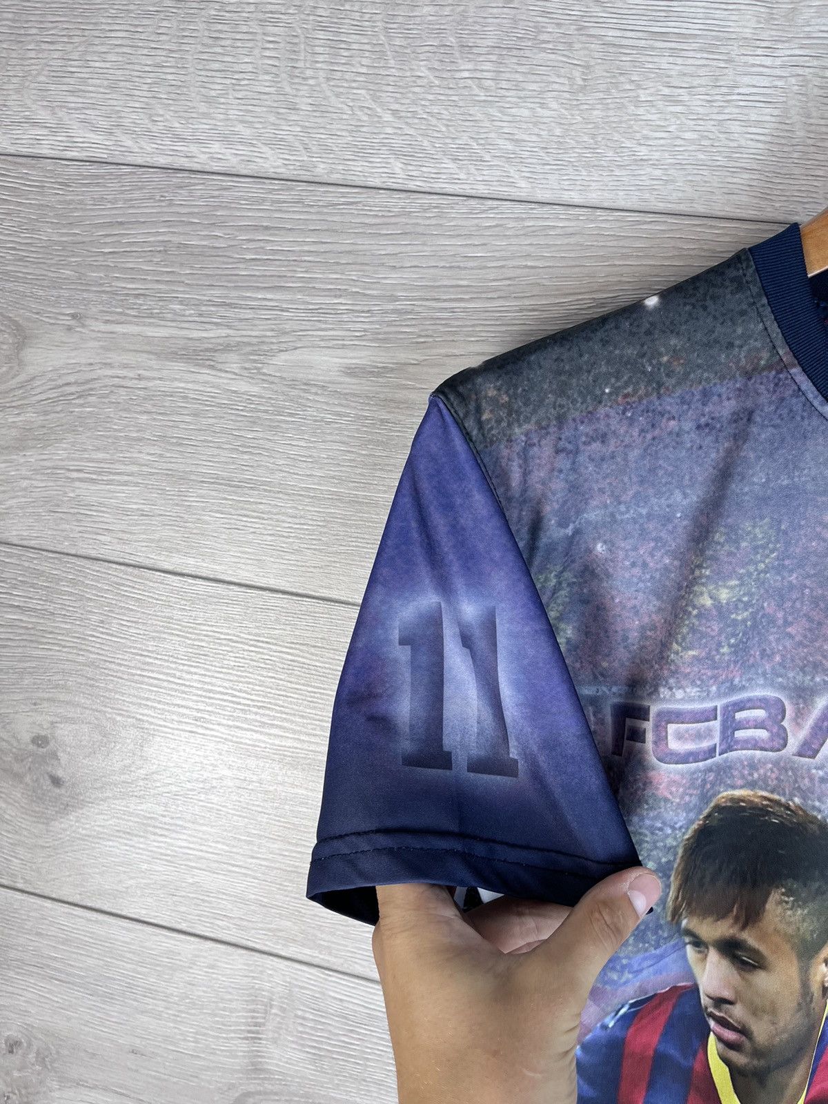 Other Men’s football t-shirt merch Fc Barcelona Neymar #11 size M Size US M / EU 48-50 / 2 - 8 Thumbnail