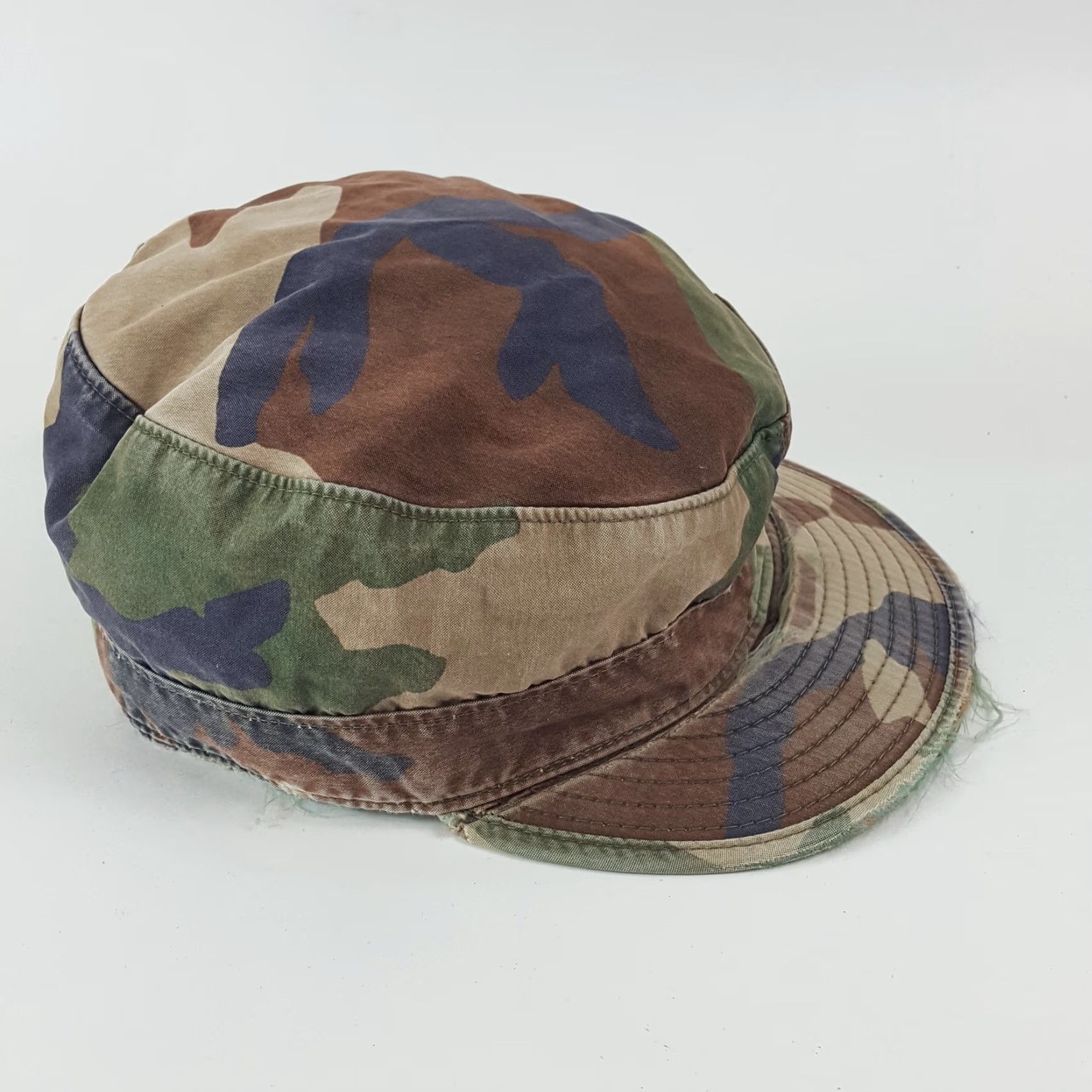 Vintage VINTAGE US Army Woodland Camo Army Cap Size 7 1/4 Military Hat BDU Distressed Green Retro Y2K Mens Size ONE SIZE - 4 Thumbnail