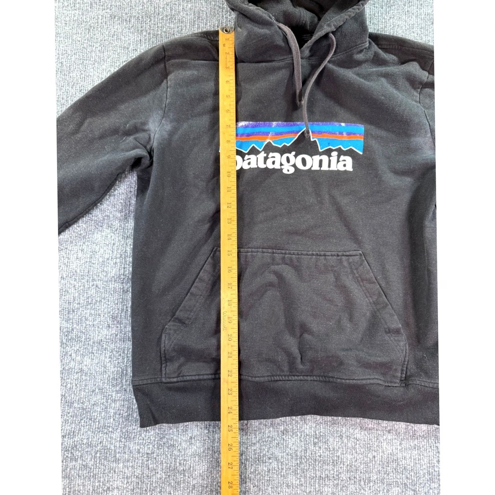 Patagonia Patagonia Hoodie Mens M Black Fitz Roy Horizons Logo Pullover Graphic Sweatshirt Size US M / EU 48-50 / 2 - 7 Thumbnail