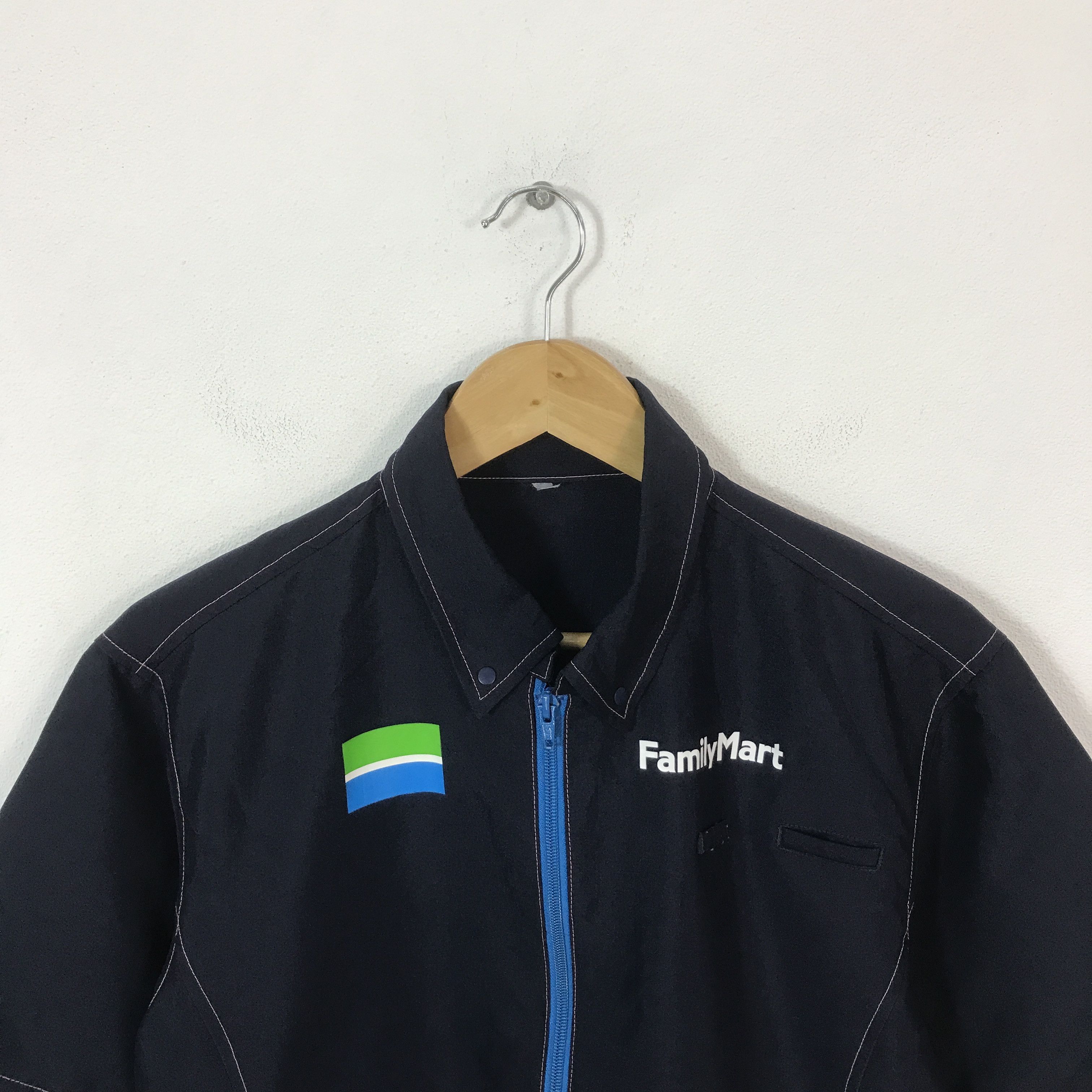 Japanese Brand family mart Japan uniform shirt jacket K64B18 Size US M / EU 48-50 / 2 - 3 Thumbnail