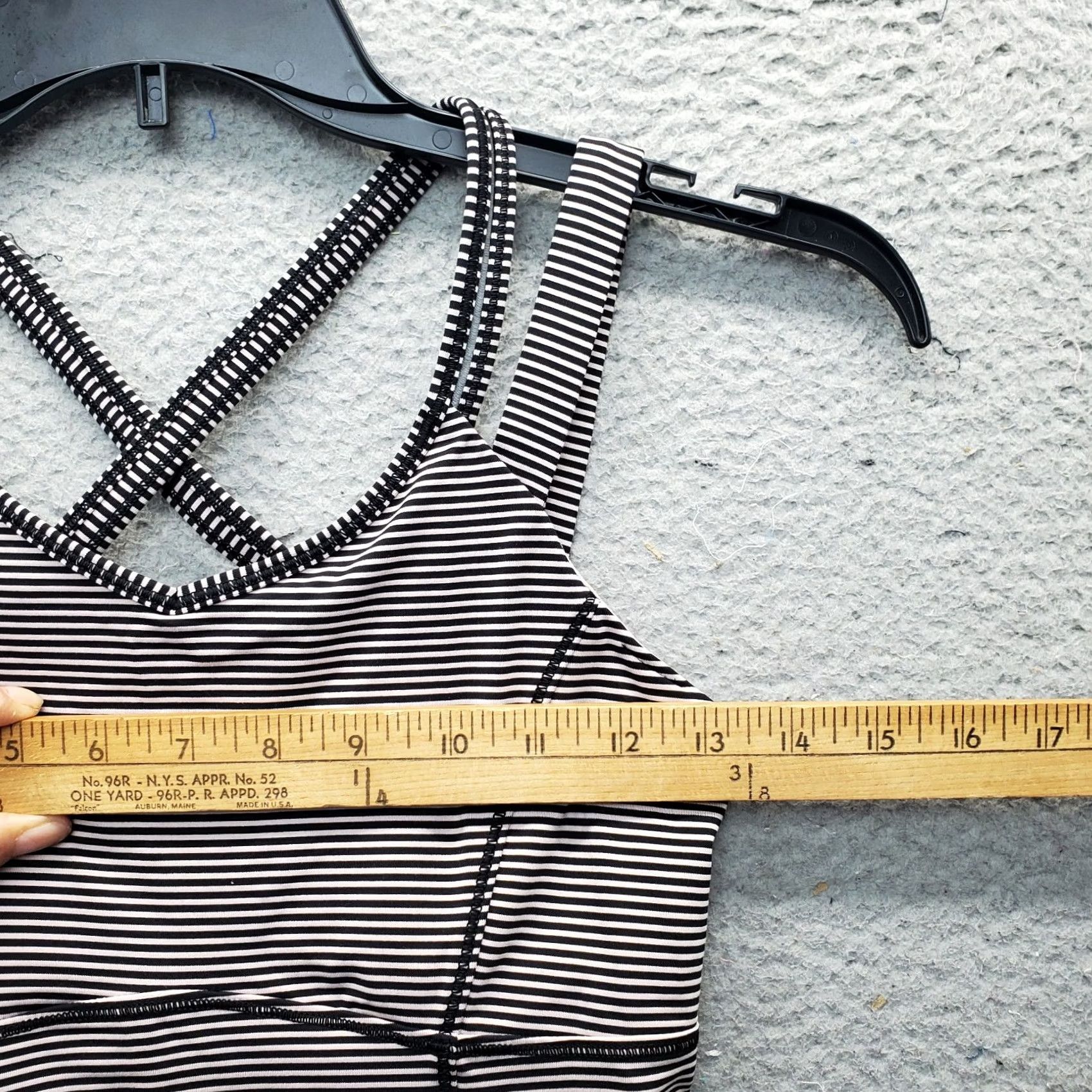 Lululemon Lululemon Tank Top Womens 6 Striped Padded Multicolor Sleeveless Pullover Gym Activewear Shirt Size M / US 6-8 / IT 42-44 - 4 Thumbnail
