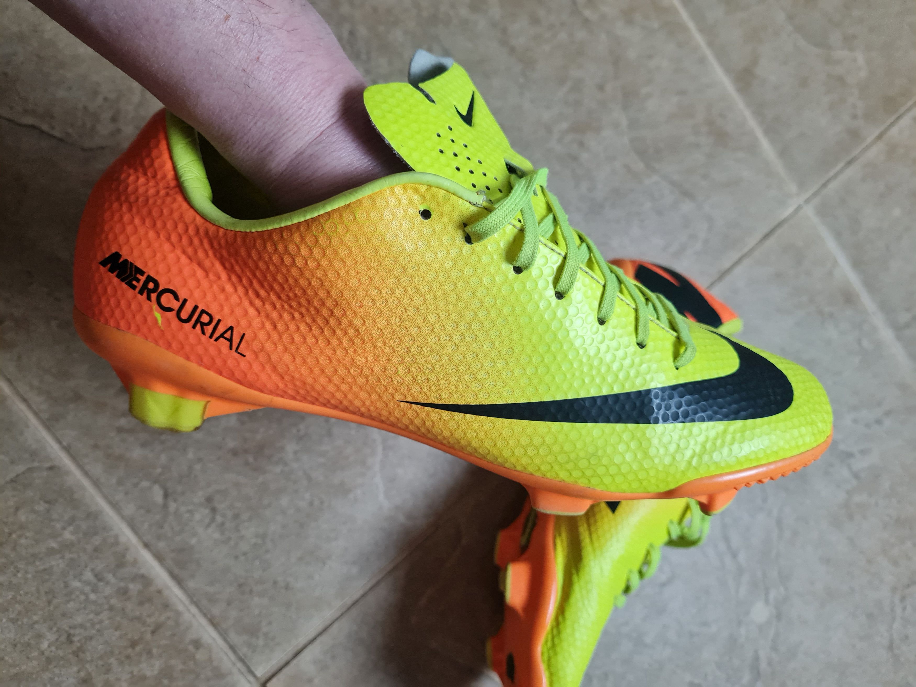 Nike Nike Mercurial Victory IV FG Football Size 7.5 Uk 55447-708 Size US 8.5 / EU 41-42 - 18 Thumbnail