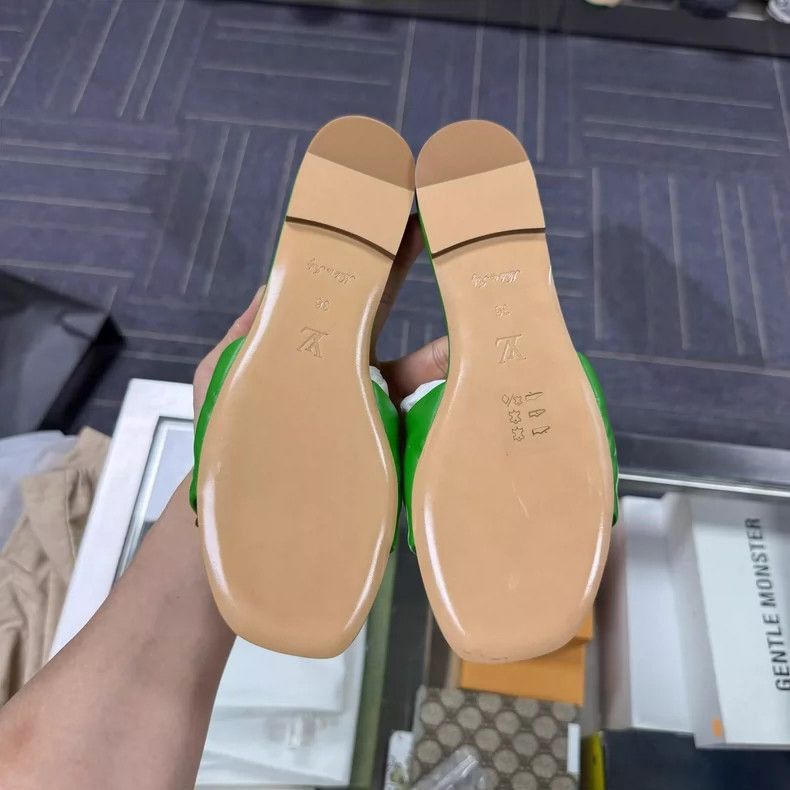 Louis Vuitton LV Louis Vuitton Green Embossed Slides -2505 Size US 5 / IT 35 - 2 Thumbnail