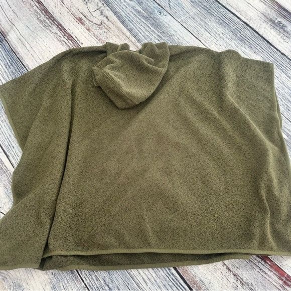 Eddie Bauer Eddie Bauer Hooded Olive Green Fleece Poncho Sweater with Fr Size M / US 6-8 / IT 42-44 - 2 Thumbnail