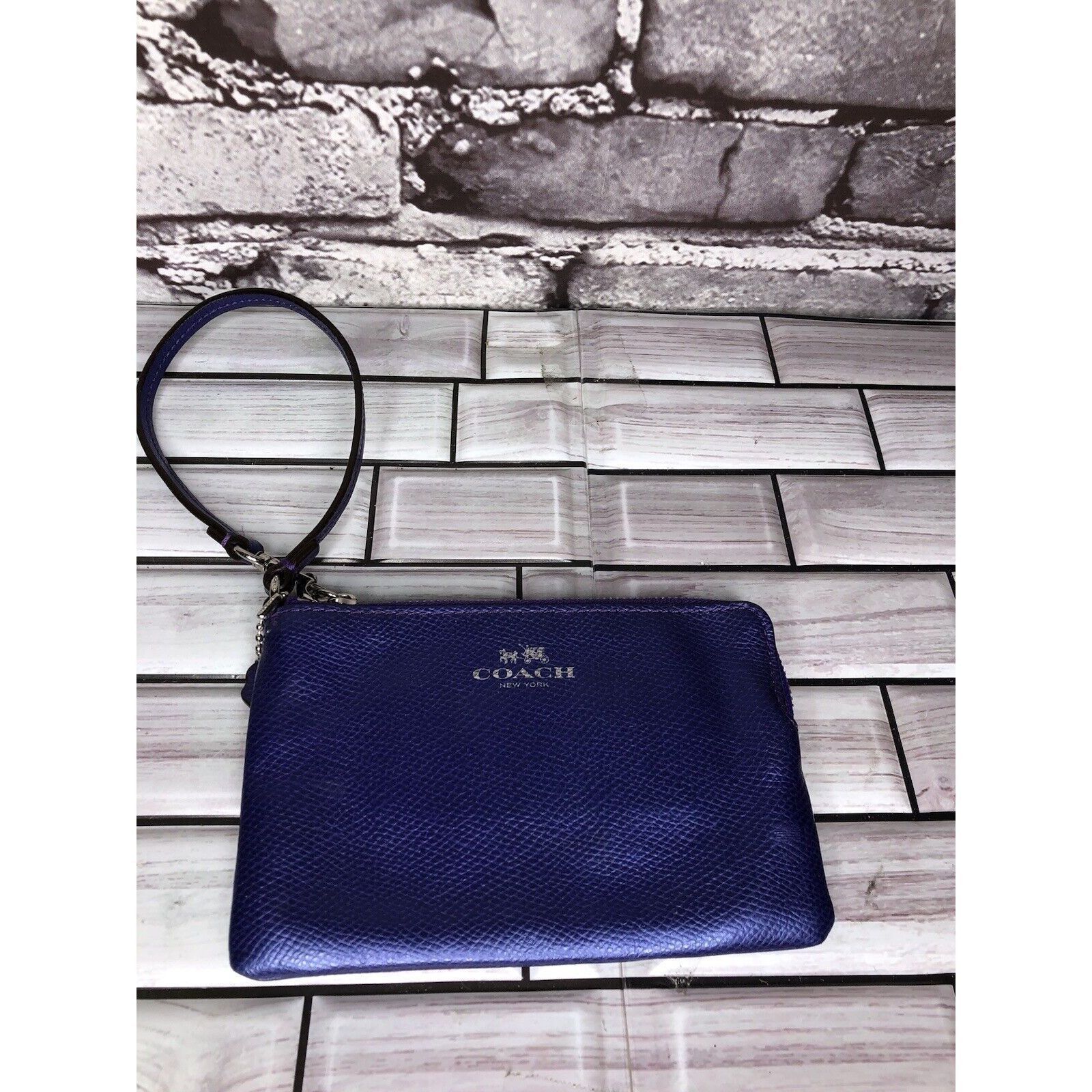Coach Coach Blue Leather Corner Zipper Wristlet Wallet Size ONE SIZE - 1 Thumbnail