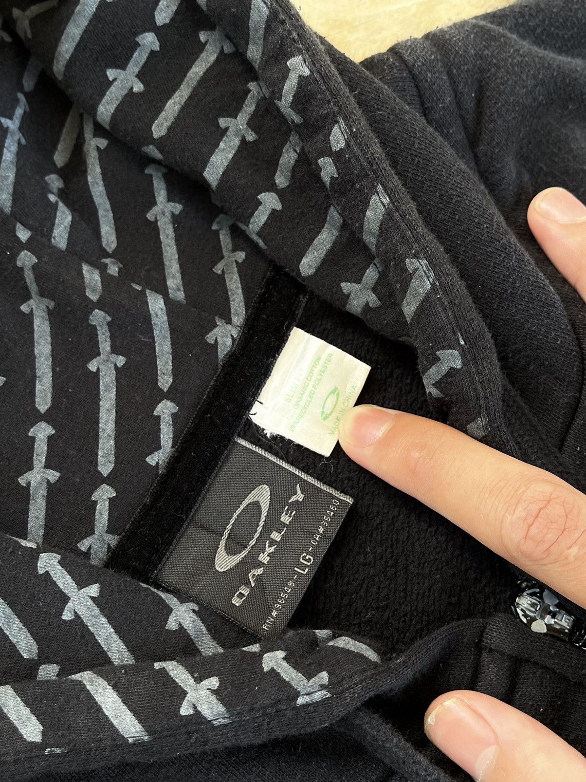 Oakley × Vintage Vintage Oakley Hoodie Zip Up Arctic OutDoor Style Go Y2K Rap Size US S / EU 44-46 / 1 - 6 Thumbnail