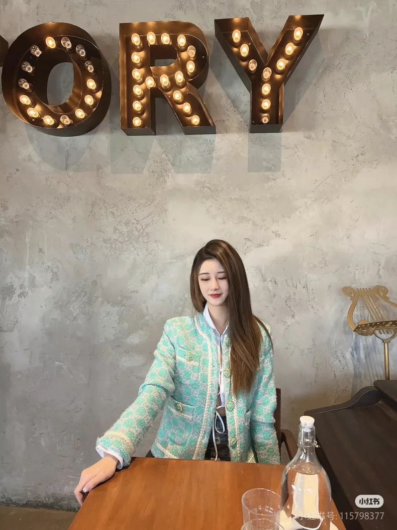 Gucci Gucci Round-neck long-sleeved coarse pattern Logo printed Size XS / US 0-2 / IT 36-38 - 6 Thumbnail