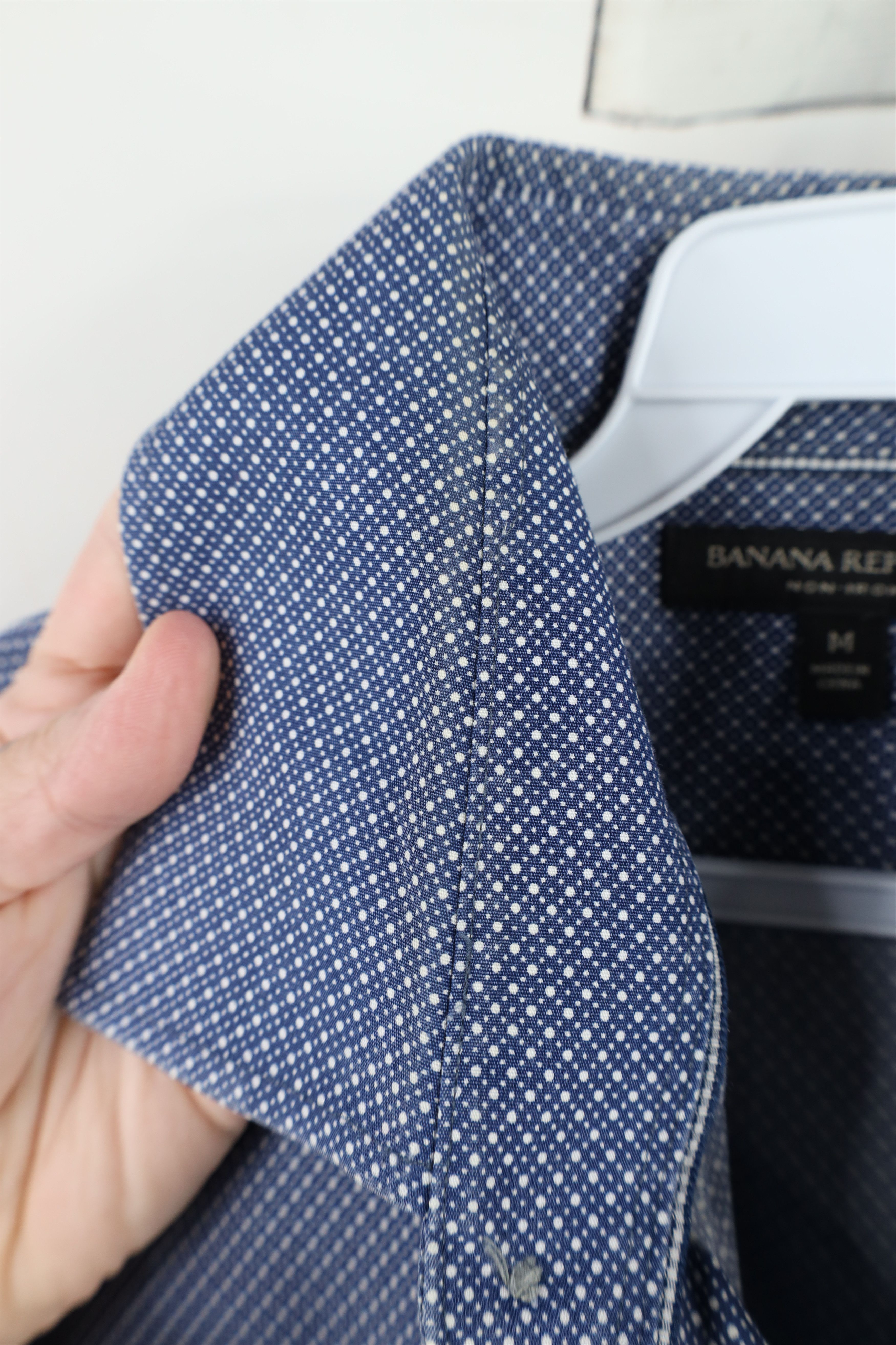 Banana Republic × Vintage Banana Republic Fit Non Iron Polka Dot Button Shirt Blue Size US M / EU 48-50 / 2 - 11 Thumbnail