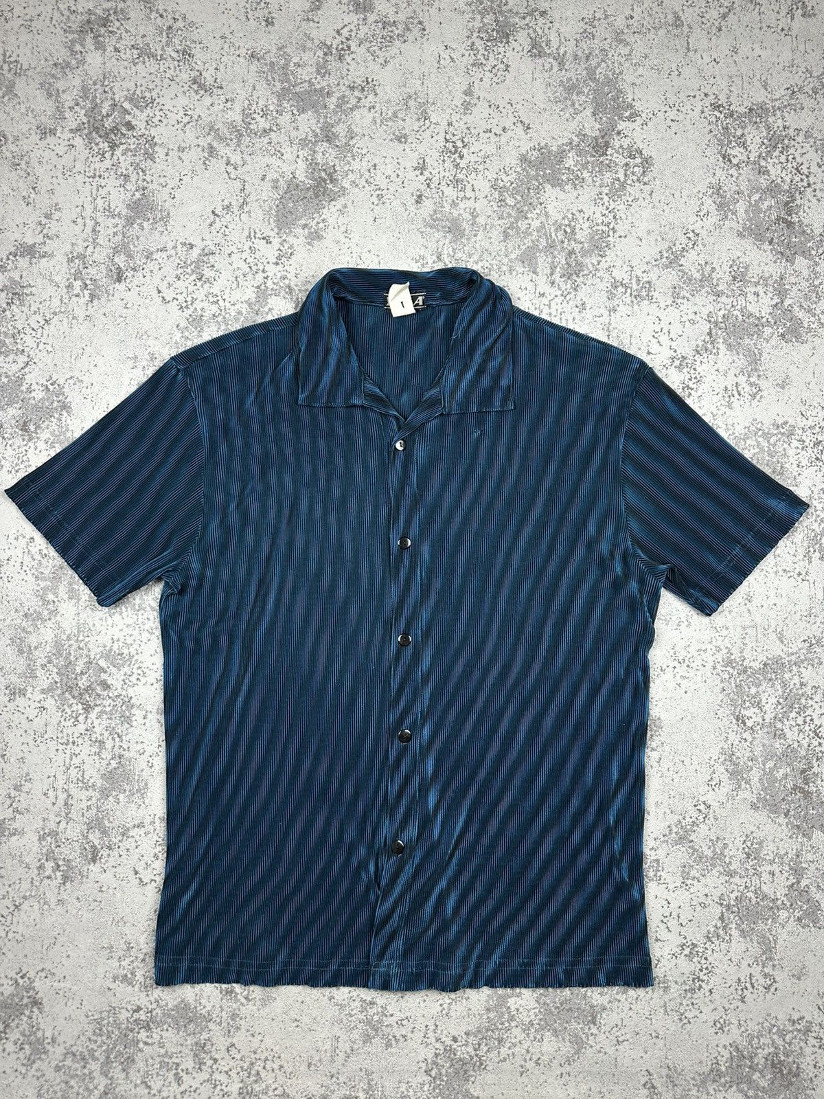 Vintage YMLA Pleated Shirt Made in USA Y2K Clubwear Vibes Size US L / EU 52-54 / 3 - 1 Thumbnail