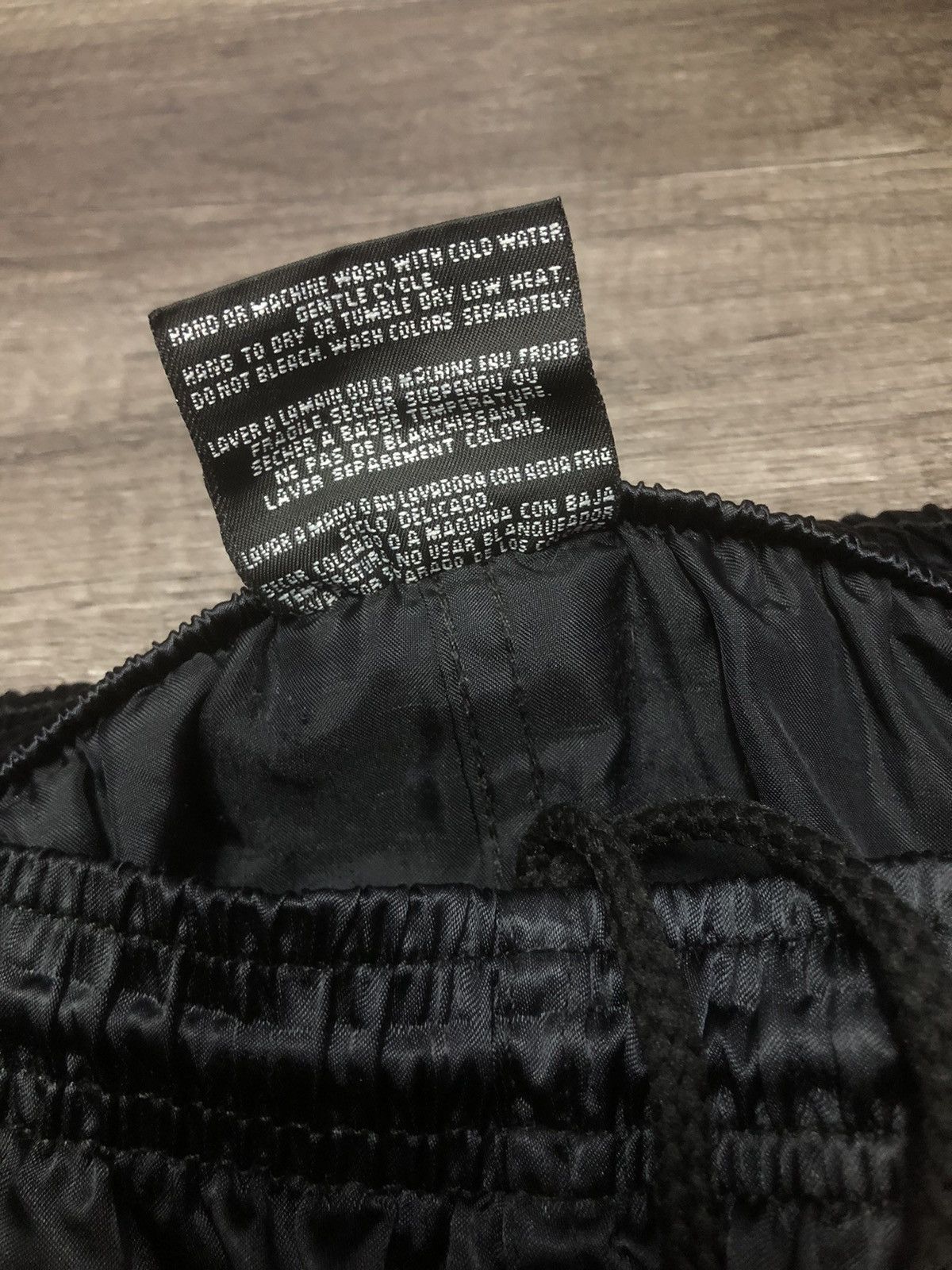 Adidas × Vintage Vintage Adidas Short Pant Sportswear Stretchable Waist Size US 34 / EU 50 - 14 Thumbnail