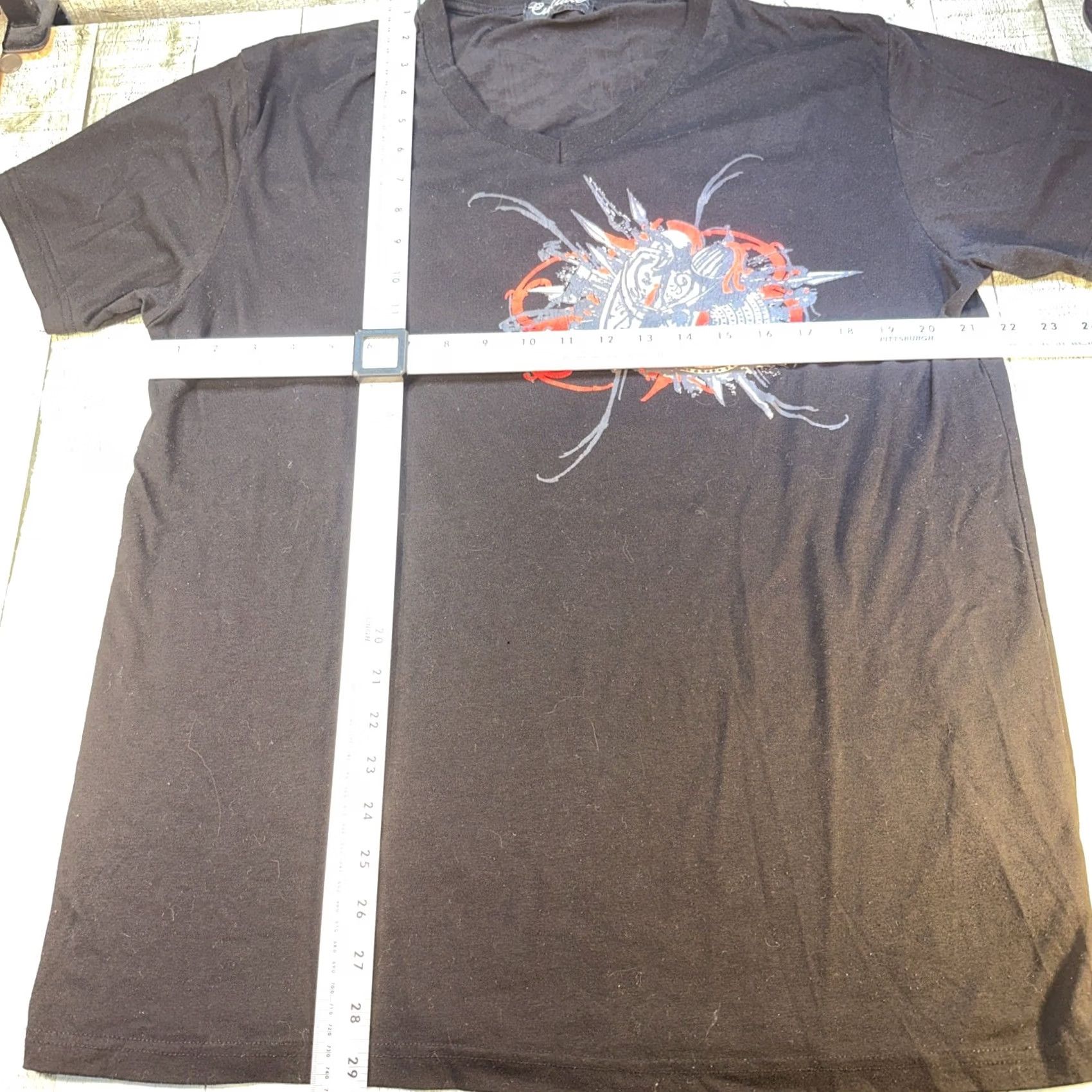 FRED Culture Clothing Dare Templar Knight Graphic V-Neck T-Shirt Black Red 2XL Mens Size US XXL / EU 58 / 5 - 4 Thumbnail
