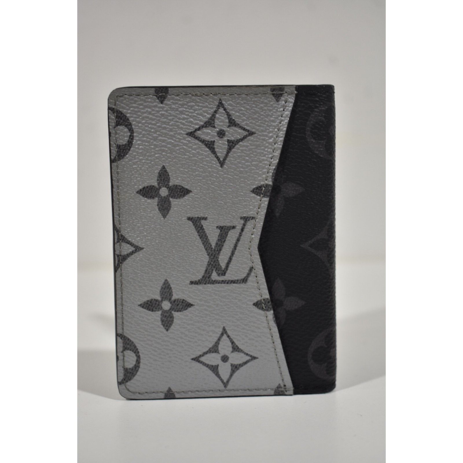 Louis Vuitton Louis Vuitton Silver Monogram Pocket Organizer Wallet Size ONE SIZE - 4 Thumbnail