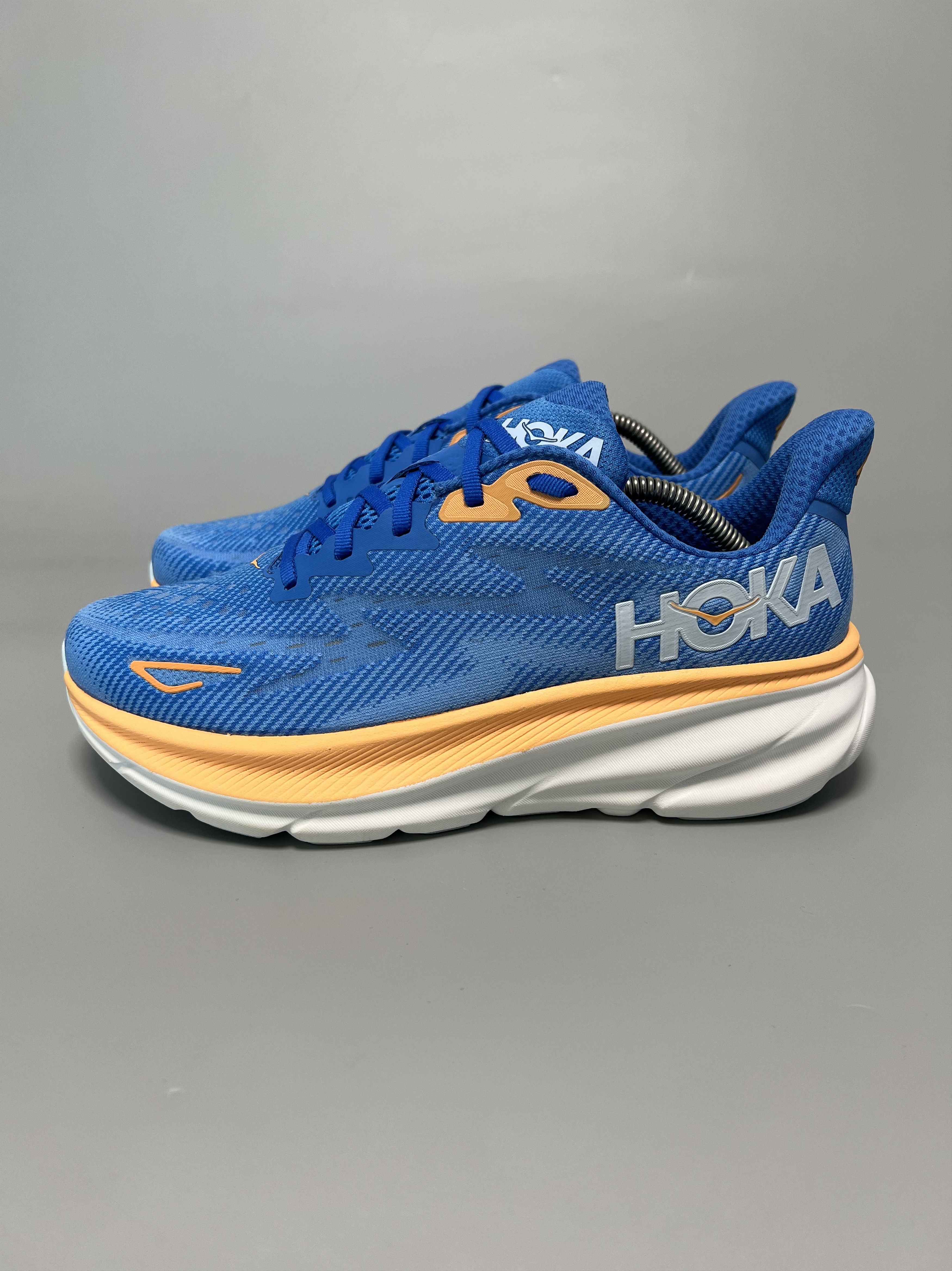 Hoka 9D Hoka One One Clifton 9 Running Shoes Walking Gym Size US 9 / EU 42 - 1 Thumbnail