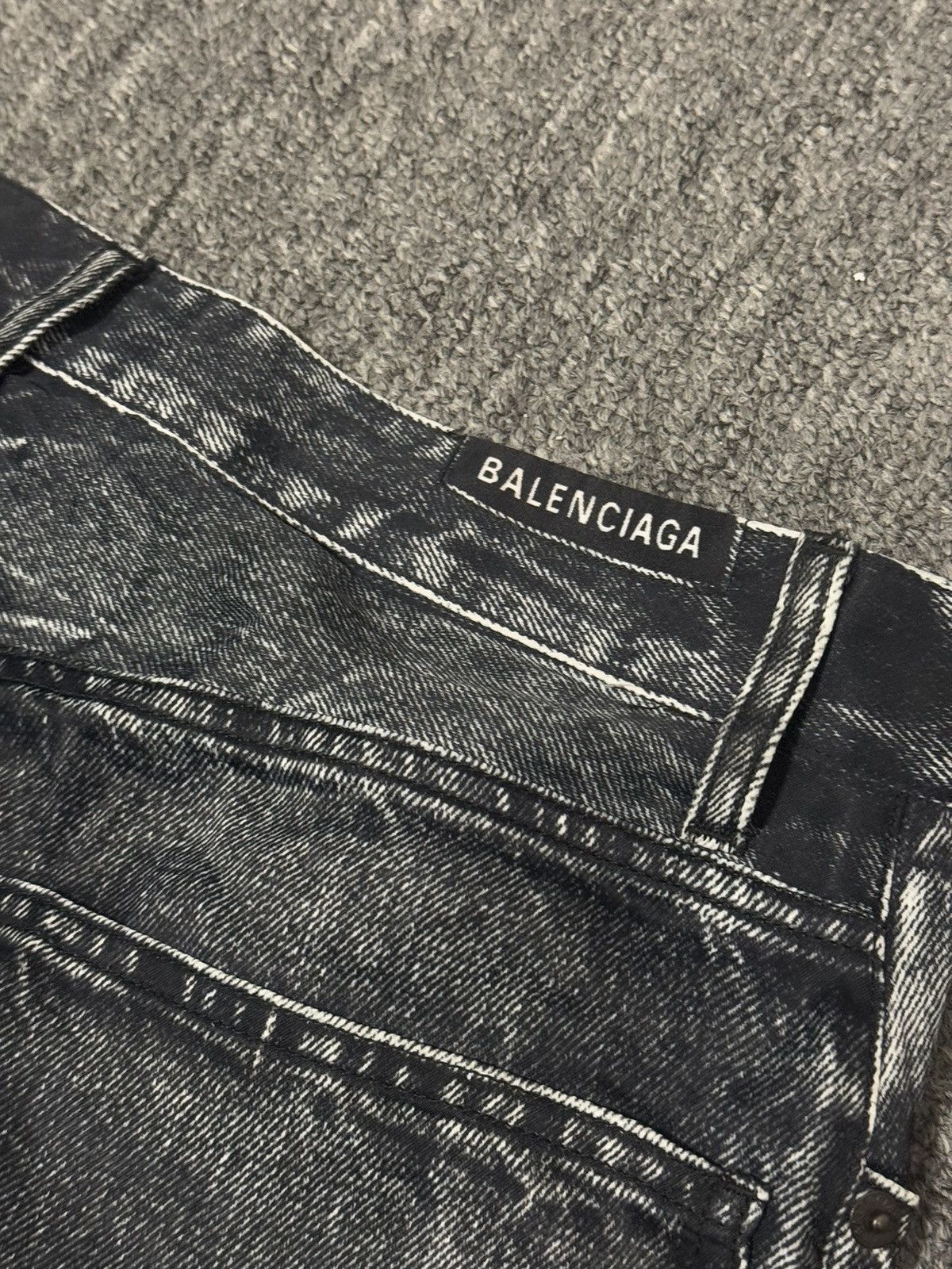 Balenciaga Balenciaga 3D printed pants Size US 34 / EU 50 - 11 Thumbnail