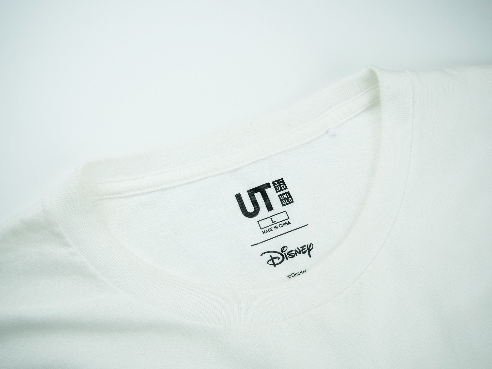 Disney Uniqlo X Disney t-shirt Size US L / EU 52-54 / 3 - 2 Thumbnail