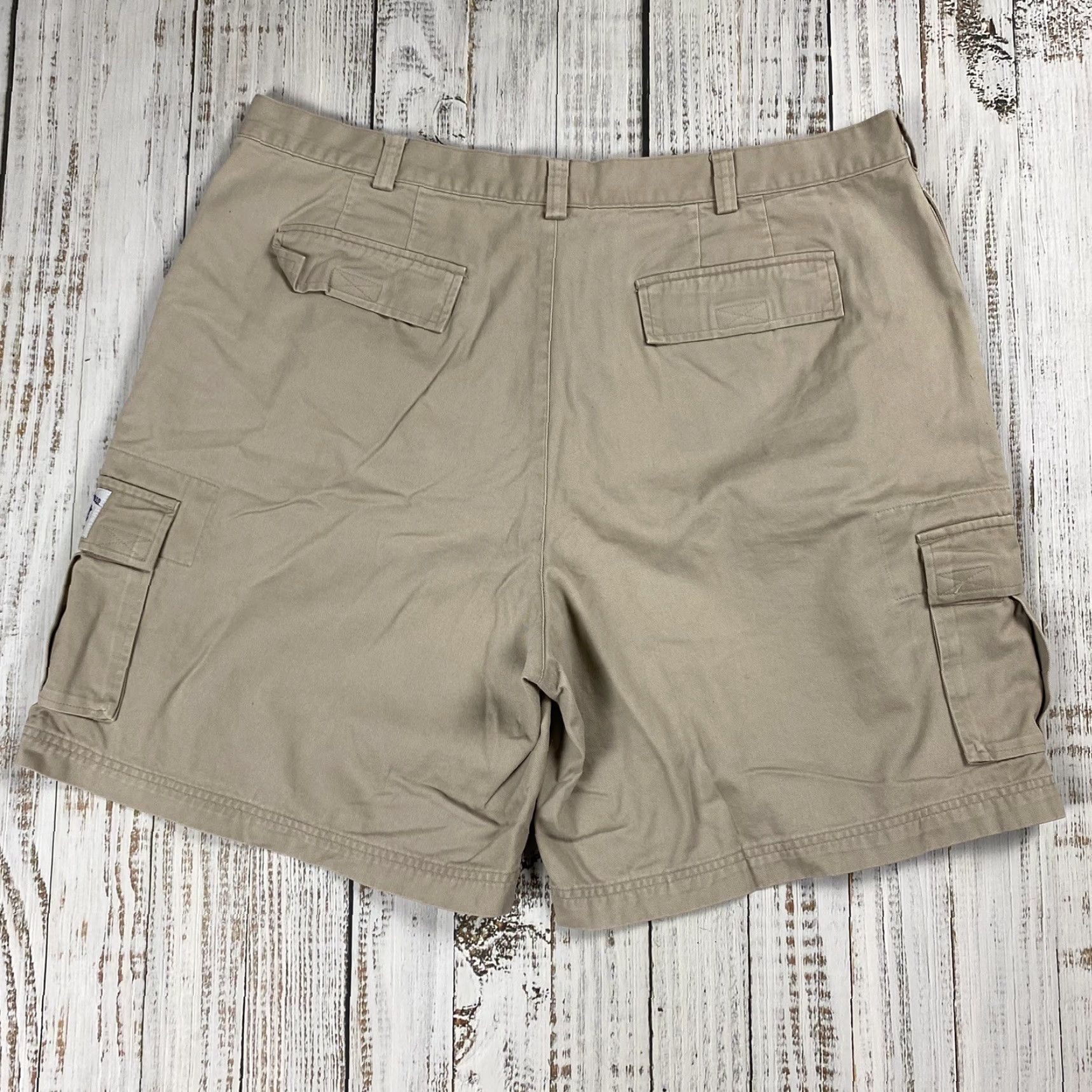 Disney VINTAGE Disney Men's Khaki Cargo Shorts Flat Front Size 42 Casual Travel Workwear 100% Cotton Size US 42 / EU 58 - 4 Thumbnail