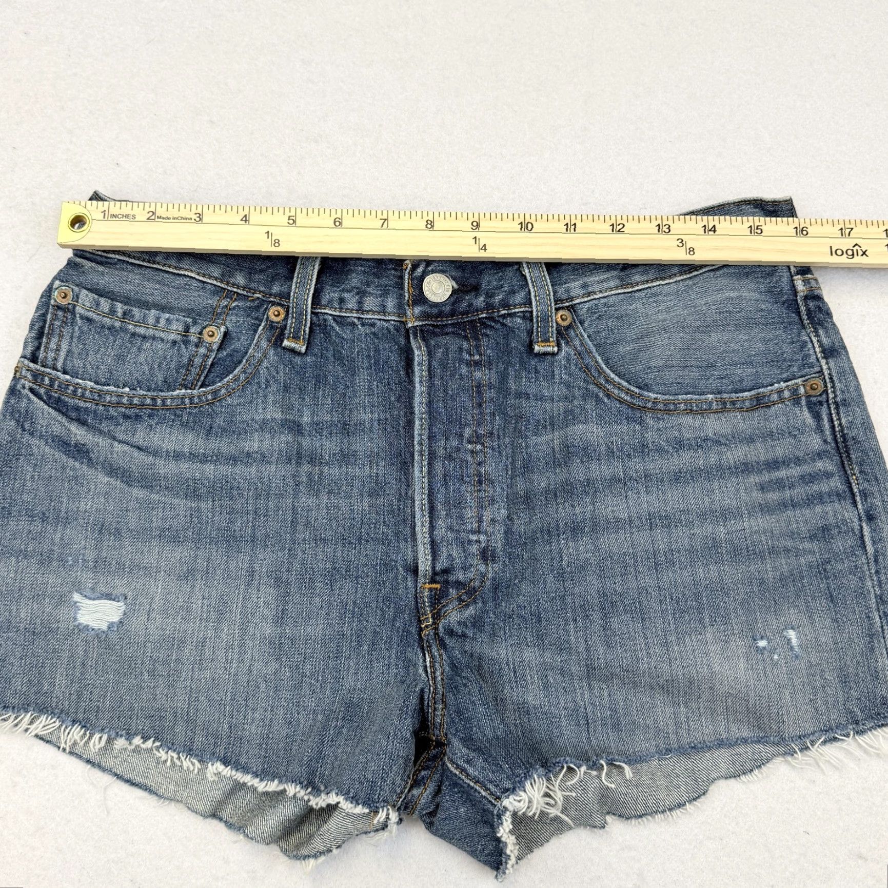 Levi's Levi's Shorts Womens 31 Blue Denim Cut-Off Distressed Frayed Hem Casual Size 24" / US 00 / IT 34 - 5 Thumbnail