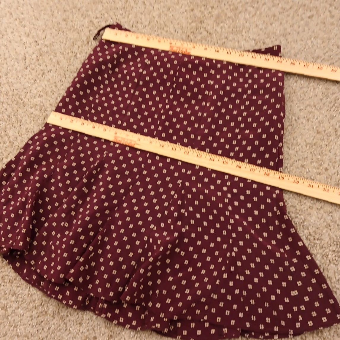 Gap Gap Skirt Women Short Purple Geometric Silk Lined Lightweight Trumpet Size 6 Size 28" / US 6 / IT 42 - 2 Thumbnail