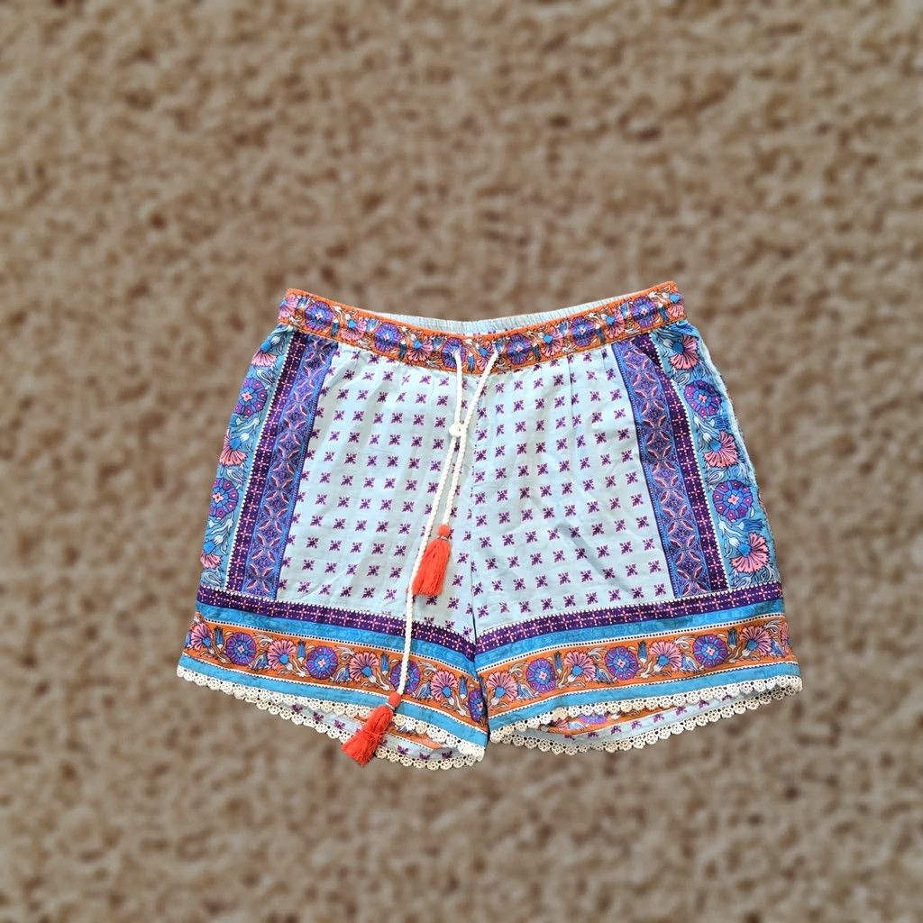 Vintage Sundance Shorts Womens Medium Blue Kalini Floral Bandana 5 Inch Boho Casual Shorts Shirt Dress Size 32" / US 10 / IT 46 - 1 Thumbnail