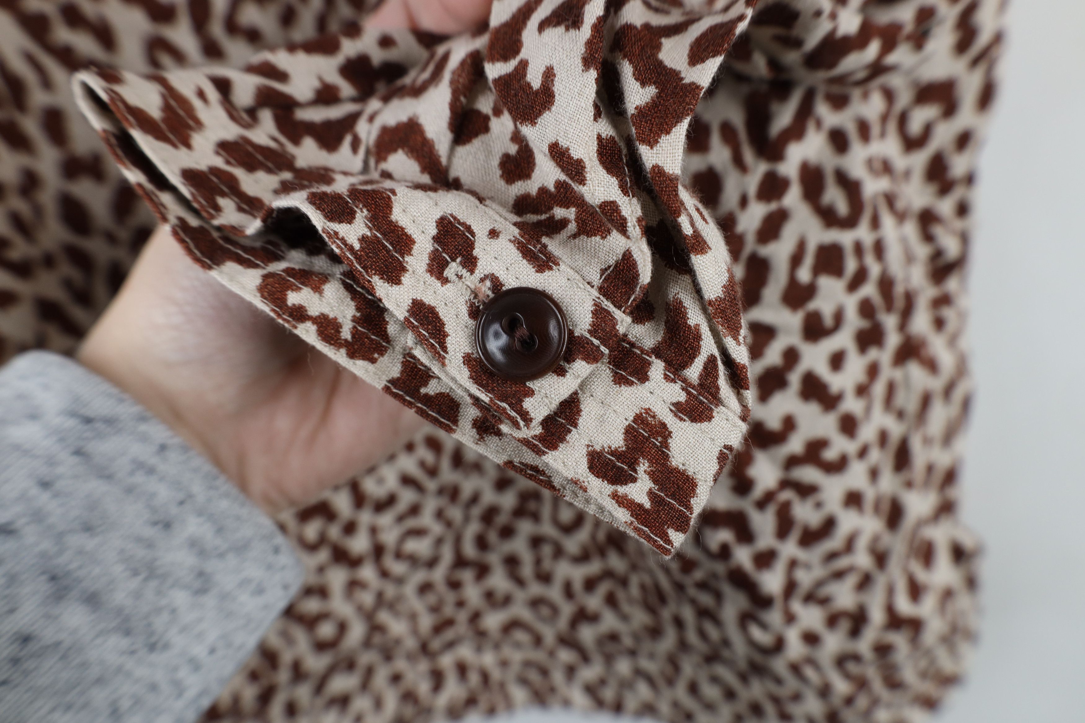 J.Crew × Vintage J Crew Leopard Print Linen Long Sleeve Blouse Shirt Top Size L / US 10 / IT 46 - 7 Thumbnail