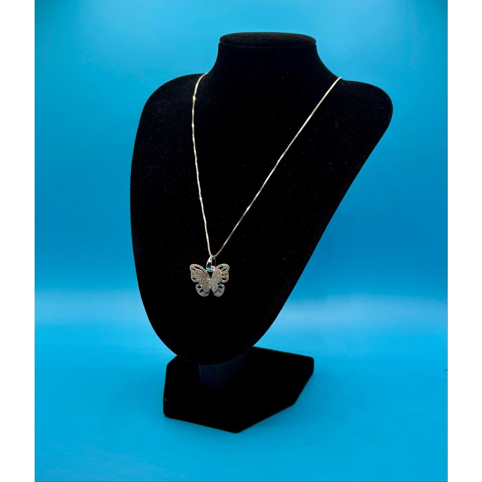 Jewelry NEW 1.25CTW Moissanite Butterfly Pendant & 22" Silver Chain Size ONE SIZE - 8 Thumbnail