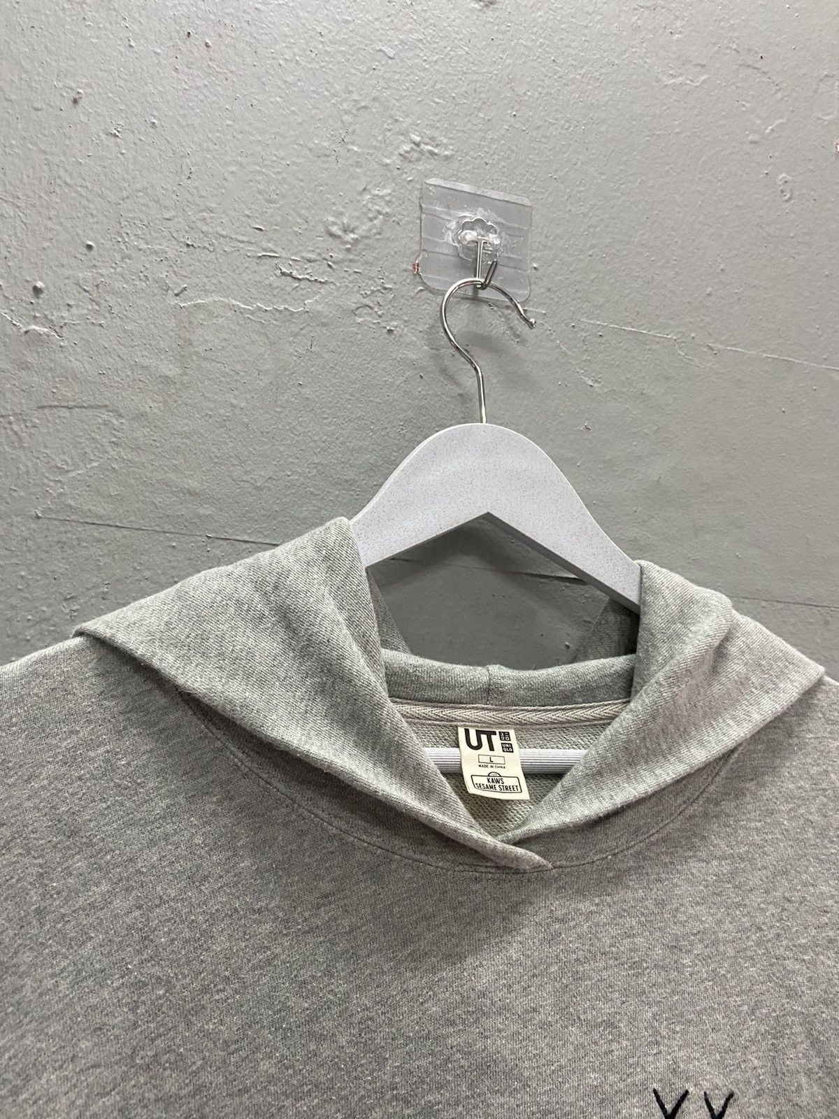 Kaws × Uniqlo KAWS X UNIQLO SESAME STREET HOODIE Size US M / EU 48-50 / 2 - 3 Thumbnail
