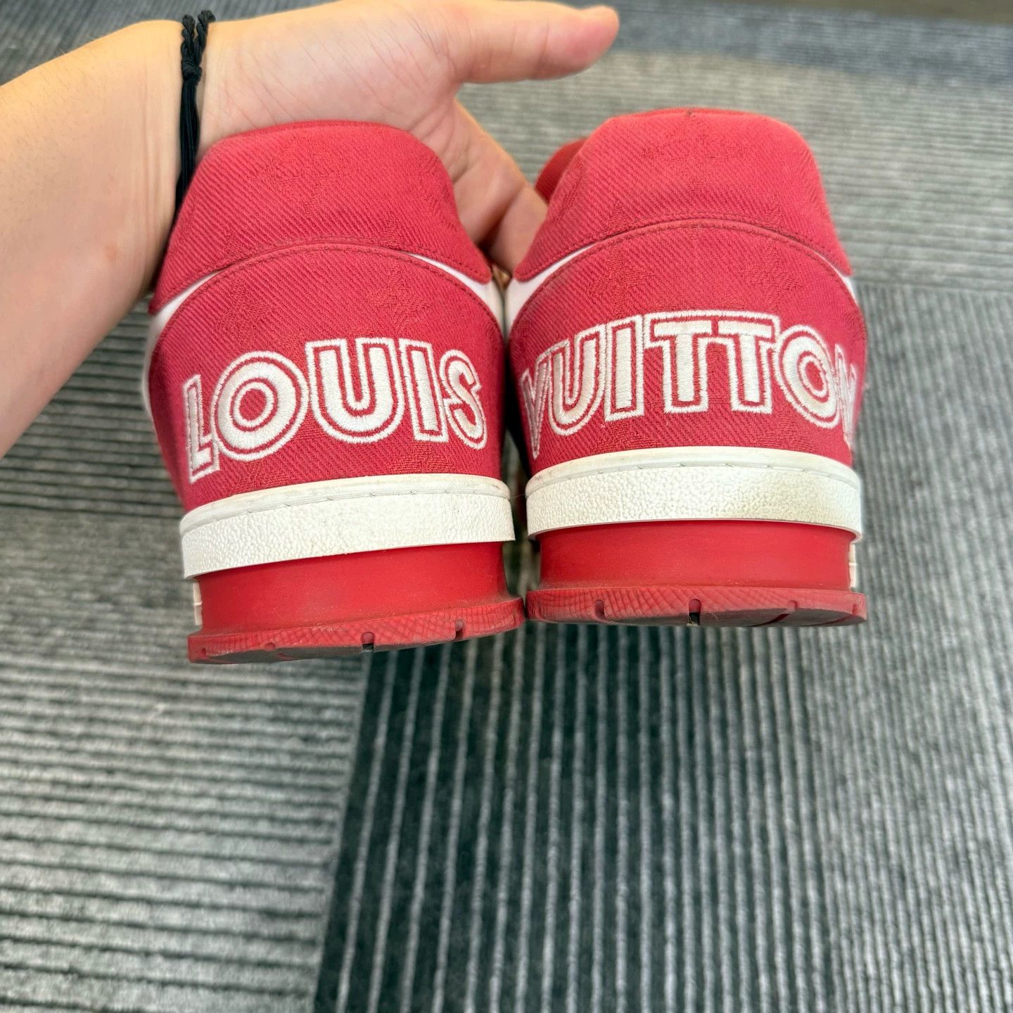 Louis Vuitton LV Trainer White Red Velcro 9/10 US8 Size US 8 / EU 41 - 6 Thumbnail