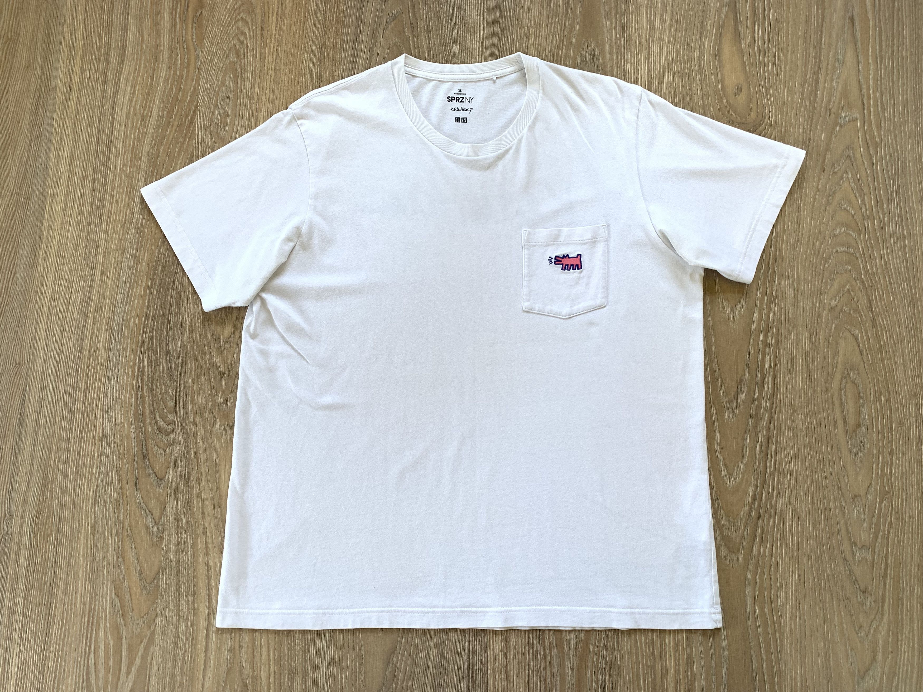 Japanese Brand × Keith Haring × Uniqlo Keith Haring Uniqlo White Pocket T Shirt Size US XL / EU 56 / 4 - 2 Thumbnail