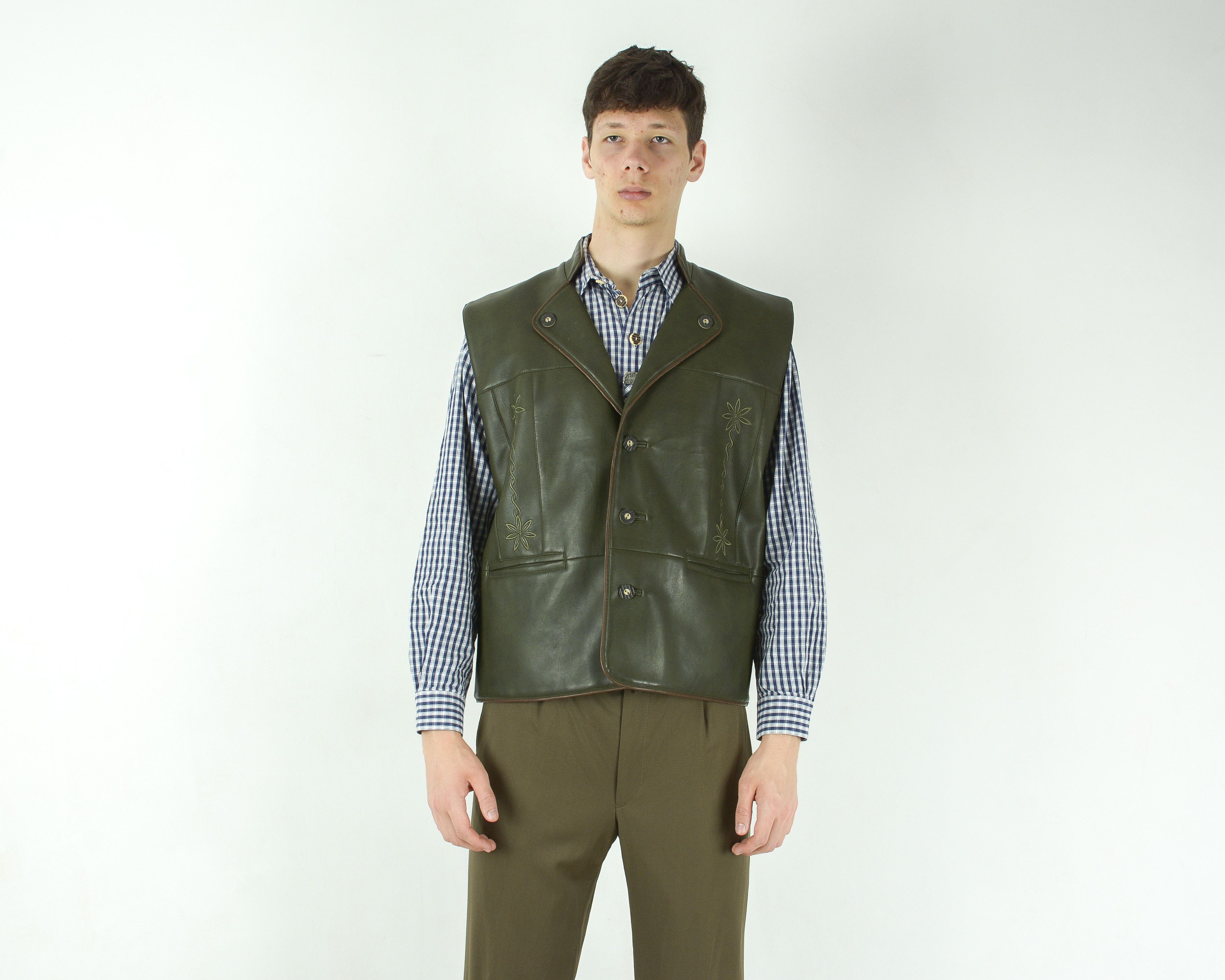 Vintage Genius L Faux Leather Waistcoat Gilet Vest Trachten Jager Size US L / EU 52-54 / 3 - 1 Thumbnail