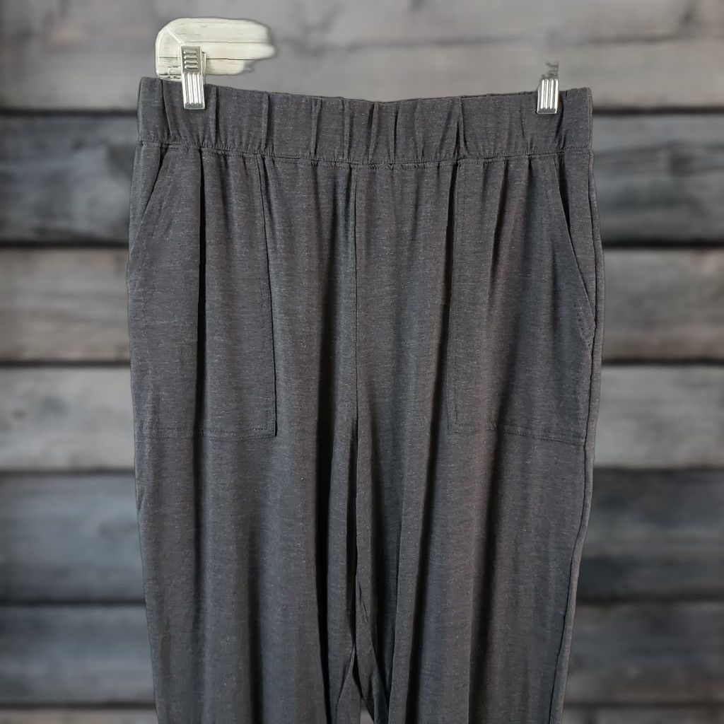 Fabletics Fabletics Womens Restoreknit Tapered Lounge Pants L Gray Pockets Jogger Women's Size 36" / US 14 / IT 50 - 1 Thumbnail