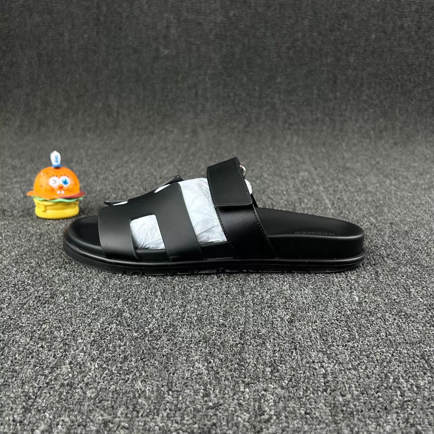 Hermes Hermes Erjiu black slipper 38 Size US 7.5 / IT 37.5 - 3 Thumbnail