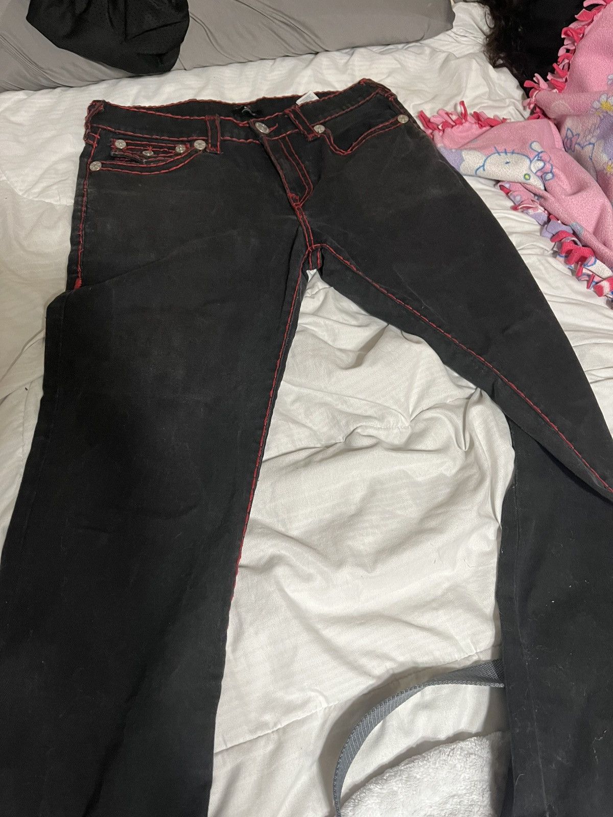 True Religion true religion big T stitch, black and red, size 36 ricky Size US 36 / EU 52 - 2 Thumbnail