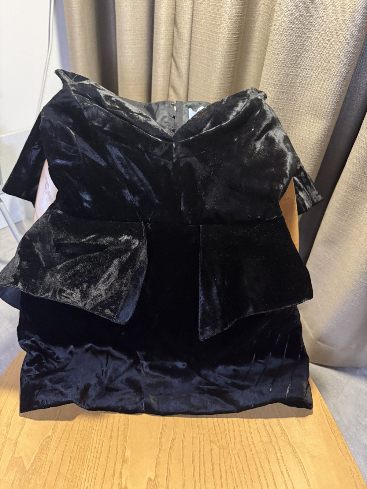 H&M × Mugler Rare Mugler X H&M Velvet Peplum Dress Black UK14/US10/EUR 42 Size M / US 6-8 / IT 42-44 - 10 Thumbnail