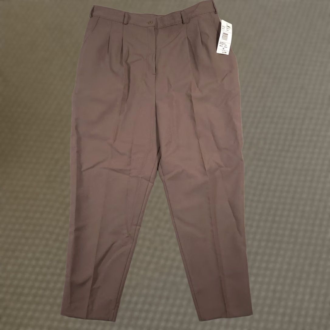 Vintage Studio Works Pants Womens 18 Beige Pleated Tapered Elastic Waist Dress Slacks Size 40" / US 18 - 1 Thumbnail