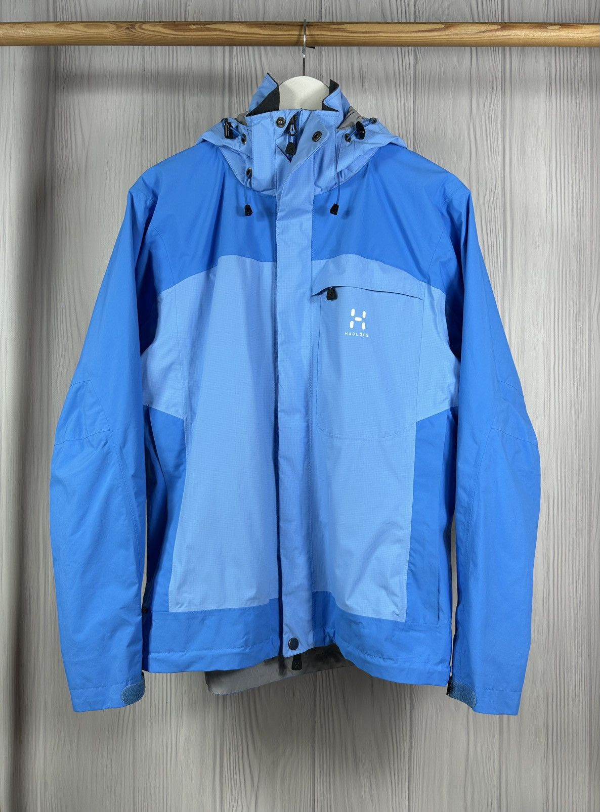 Haglofs Haglofs Gore-Tex Astral Orion Helio Women’s Jacket Size XL Size XL / US 12-14 / IT 48-50 - 1 Thumbnail