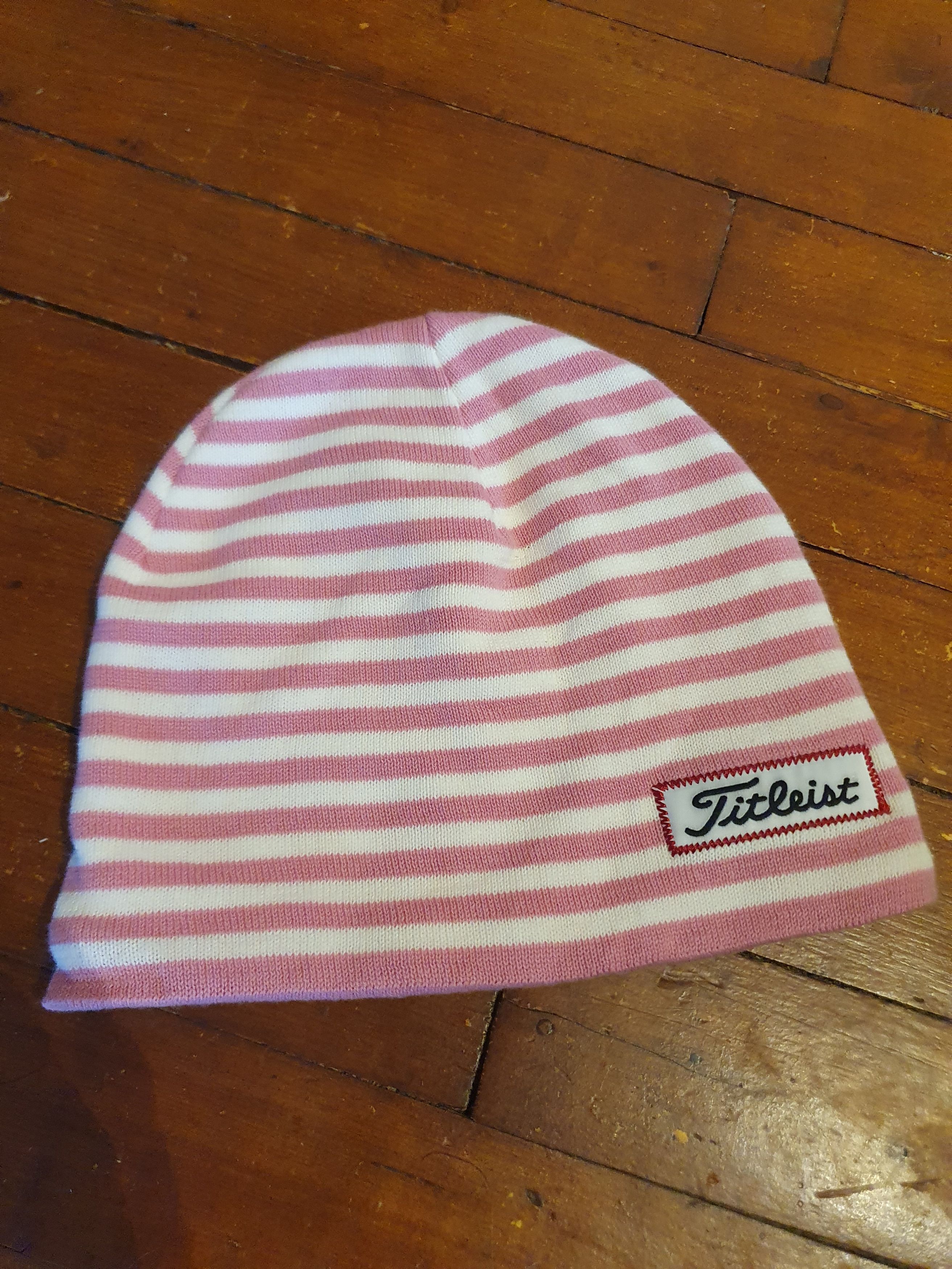 Titleist Titleist Women's Striped Beanie Golf Winter Hat Size ONE SIZE - 1 Thumbnail