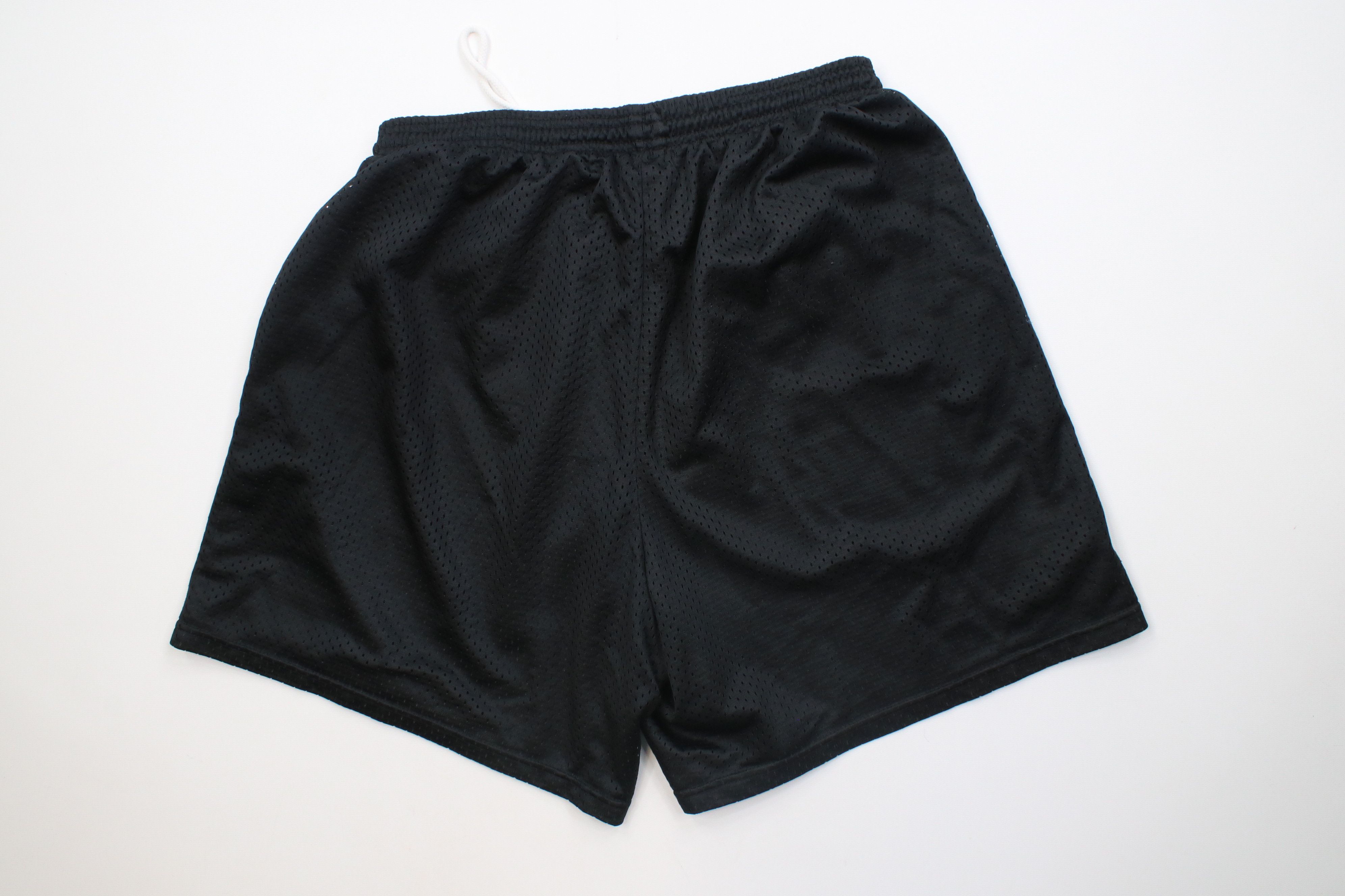 Vintage Vintage 90s Streetwear Basketball Above Knee Mesh Shorts Size US 34 / EU 50 - 7 Thumbnail
