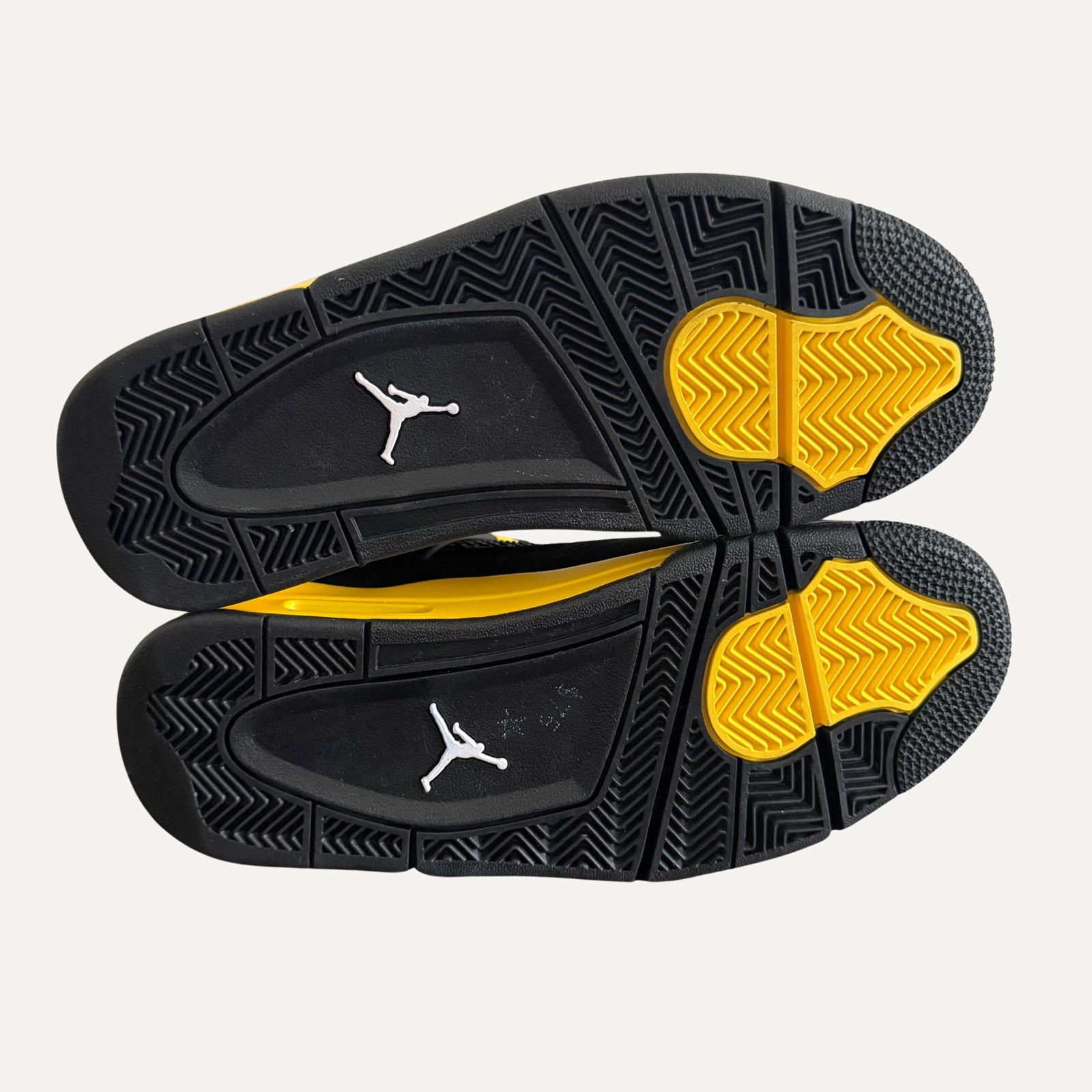 Nike Size 6.5Y - Nike Air Jordan 4 Youth Thunder GS 408452-017 Size US 6.5 / EU 39-40 - 4 Thumbnail