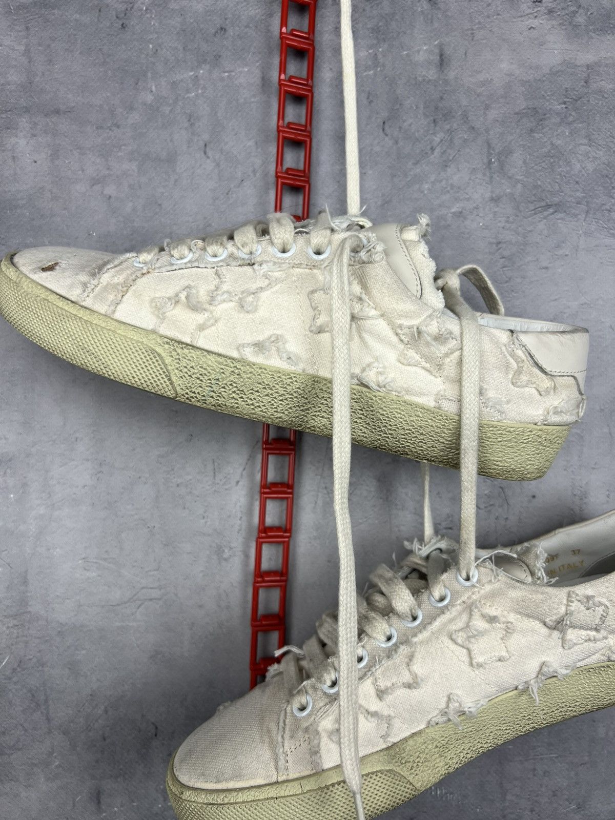 Saint Laurent Paris Saint Laurent Canvas Distressed Accents Sneakers Sz 37/24cm Size US 7 / IT 37 - 6 Thumbnail