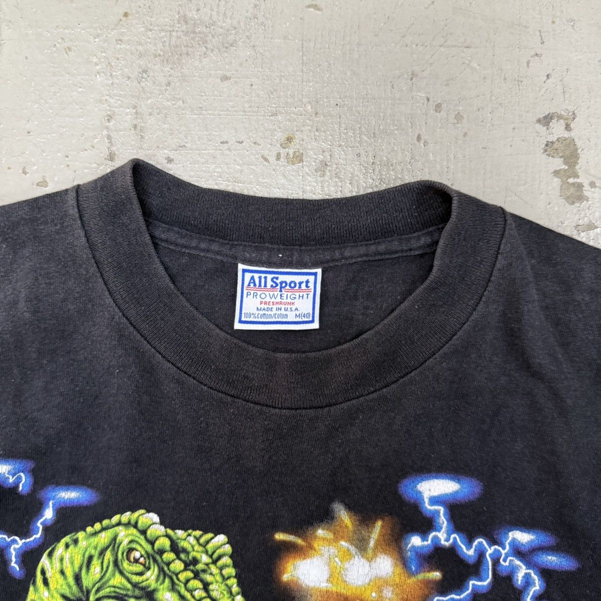 Arts & Science Vintage Giganatosaurus Thunder American Thunder Tee Size US M / EU 48-50 / 2 - 4 Thumbnail
