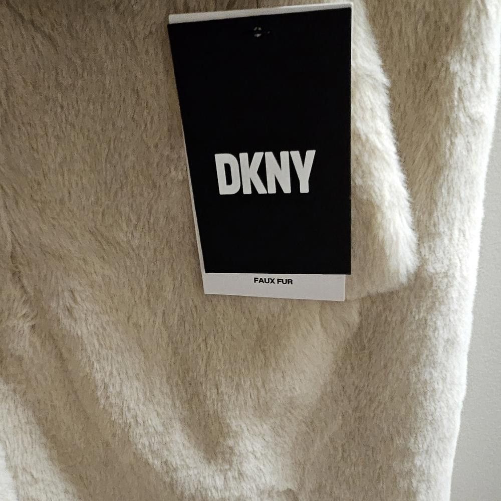 DKNY DKNY Women Faux Fur Coat Cream Plush Luxe Lined Vegan Size S / US 4 / IT 40 - 4 Thumbnail