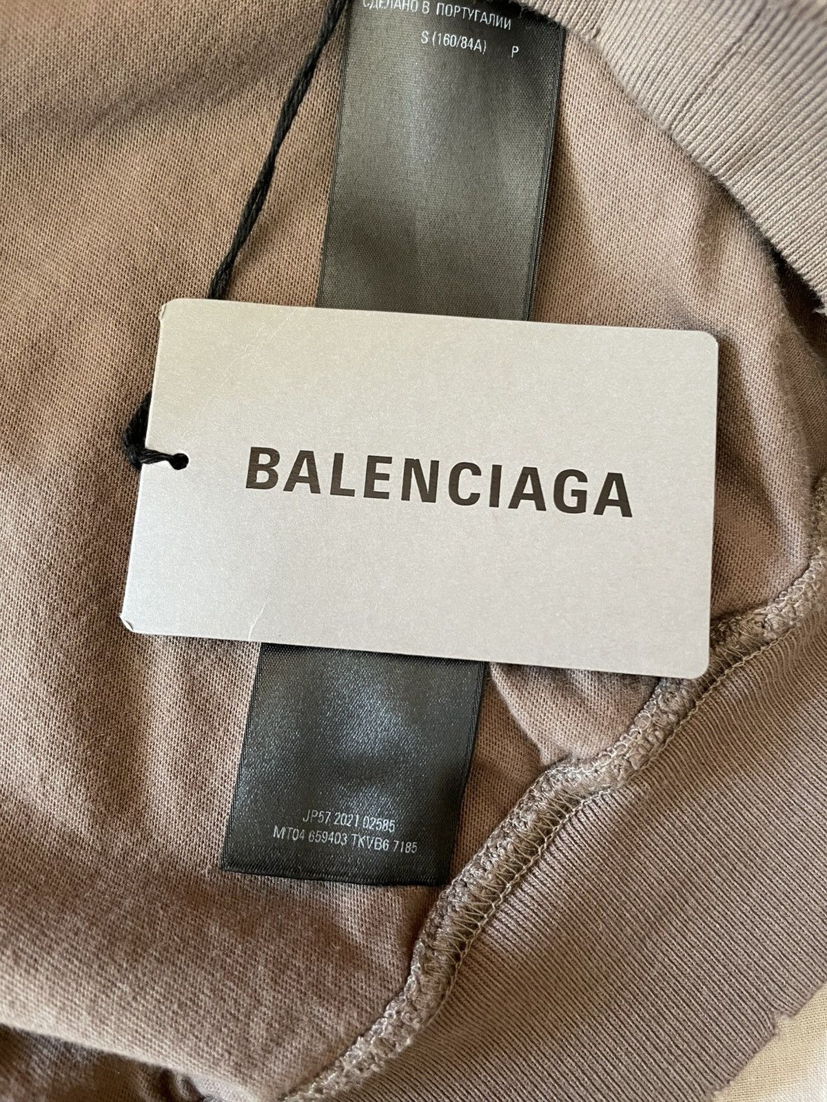 Balenciaga Balenciaga Caps Destroyed Oversize Fit Hoodie Size US S / EU 44-46 / 1 - 8 Thumbnail