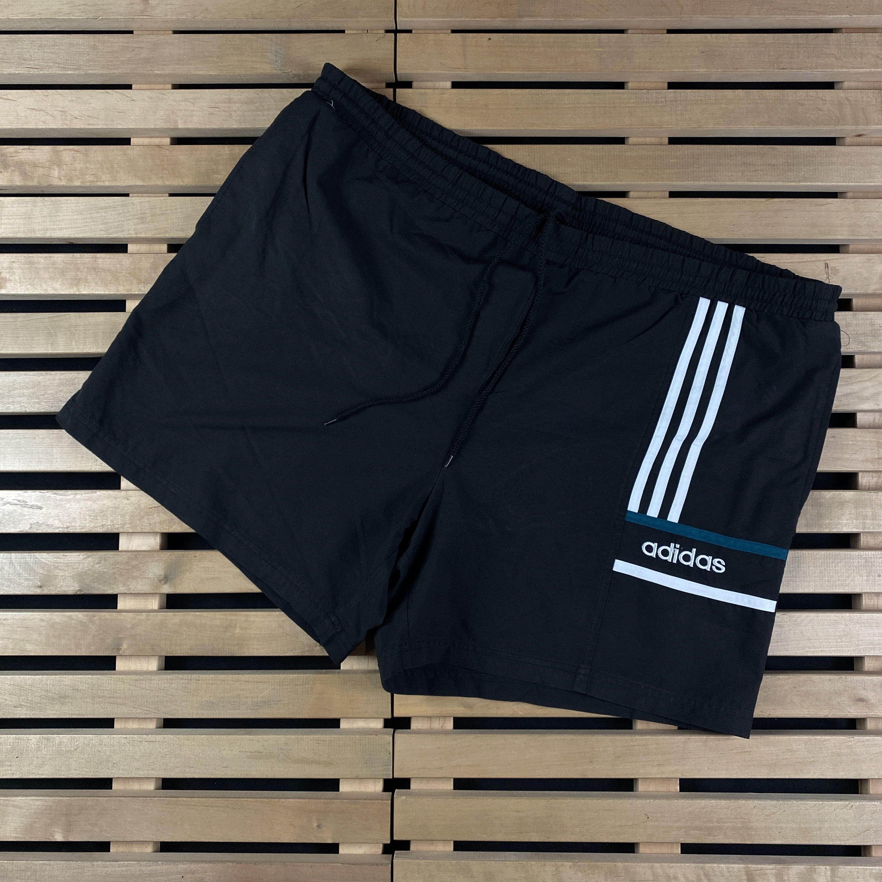 Adidas × Vintage Men’s Shorts Adidas Vintage Size XL Size US 34 / EU 50 - 1 Thumbnail