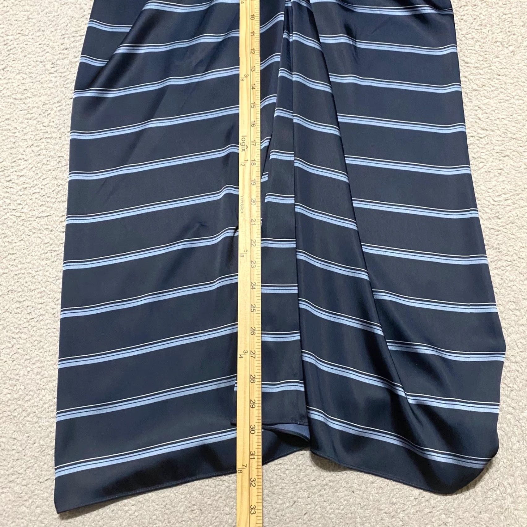 Vince Vince Skirt Midi Striped Blue Zip Size 4 Satin Polyester Straight Pencil Slit Women's Pink? Size 27" / US 4 / IT 40 - 6 Thumbnail