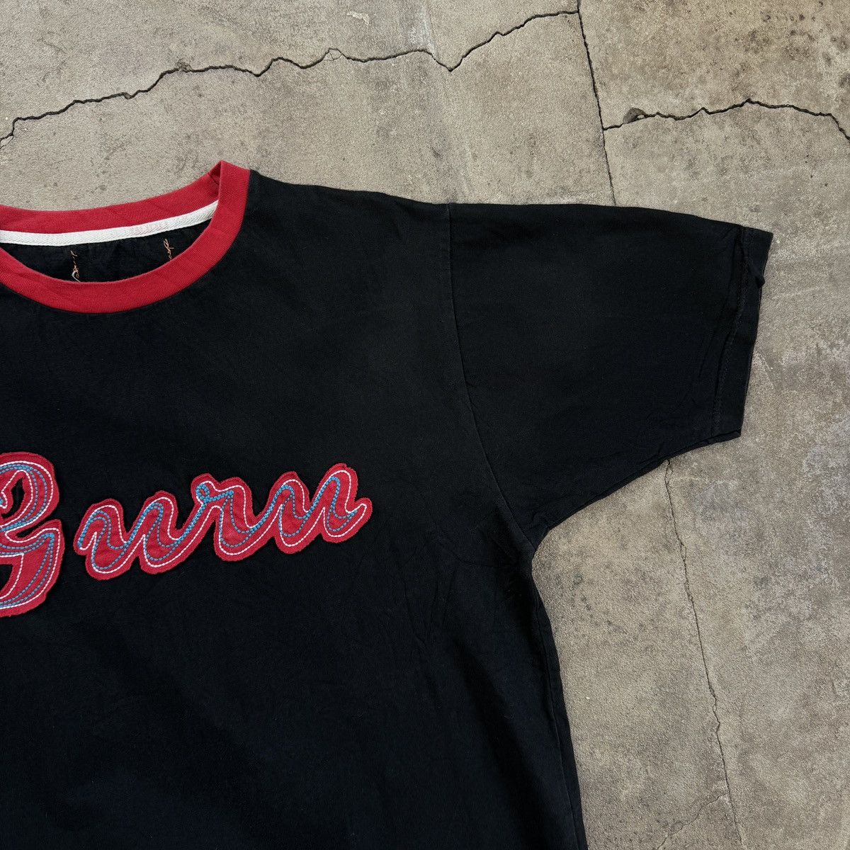 Vintage Vintage 00's Guru Logo T-Shirt Size US L / EU 52-54 / 3 - 3 Thumbnail