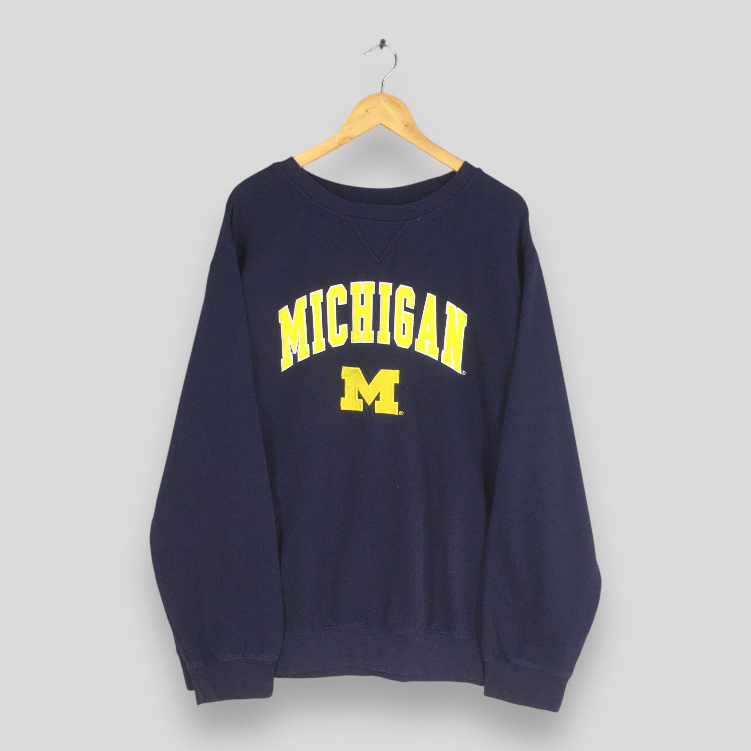 NCAA Vintage Michigan Wolverines NCAA Sweatshirt 2XLarge Size US XXL / EU 58 / 5 - 1 Thumbnail