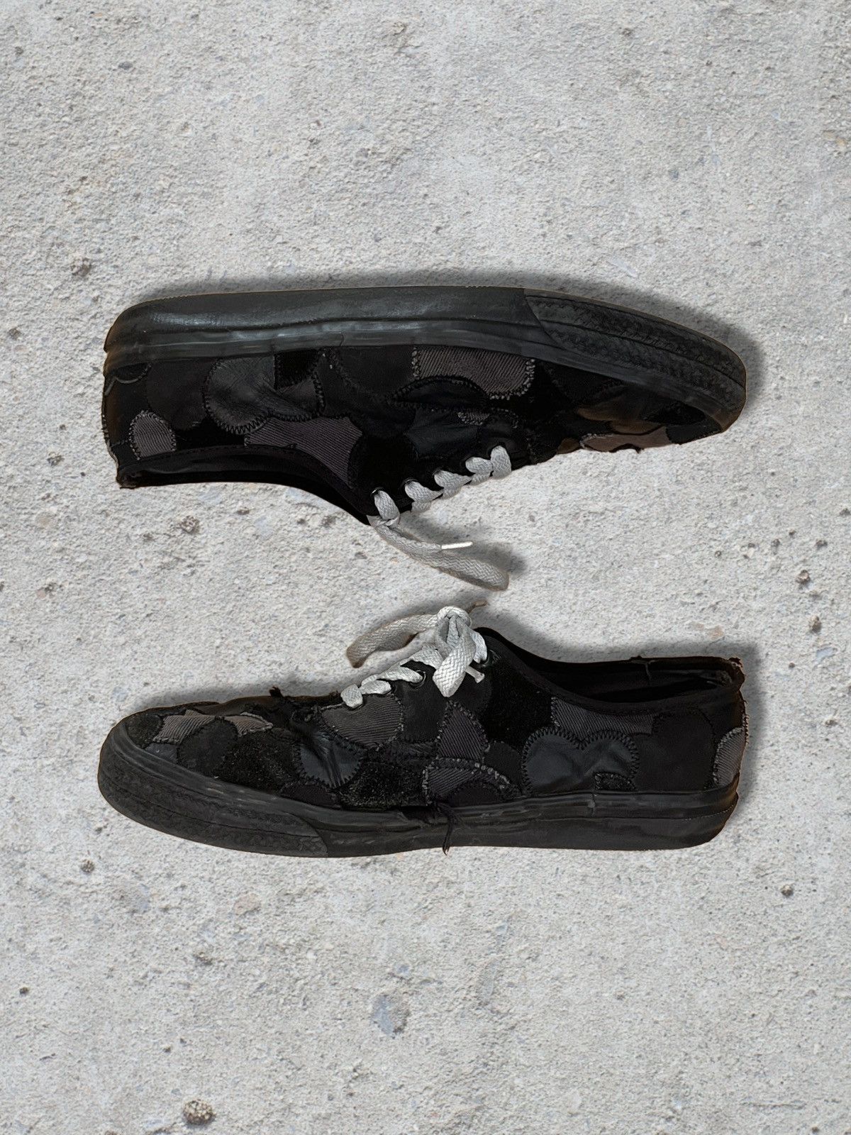 Number (N)ine Number (N)ine AW03 "Touch Me I'm Sick" Crying Hearts Vans Size US 9 / EU 42 - 5 Thumbnail