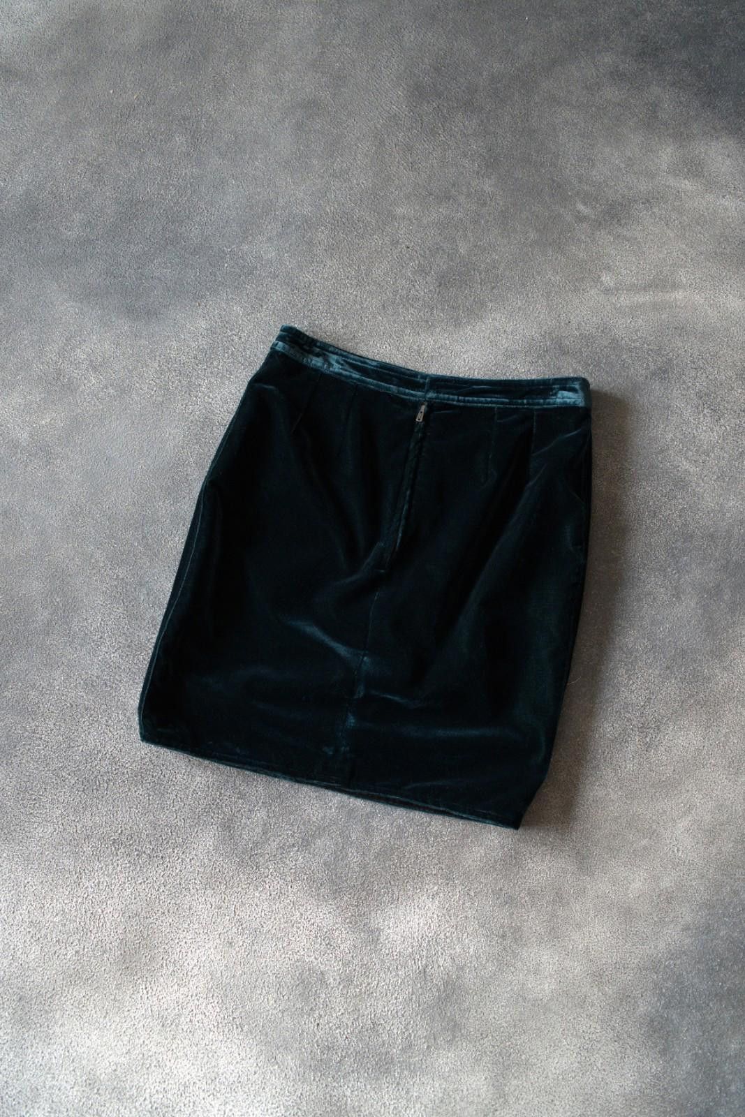 Saint Laurent Paris F/W 2003 Yves Saint Laurent by Tom Ford Velvet Mini Skirt Size 28" / US 6 / IT 42 - 6 Thumbnail