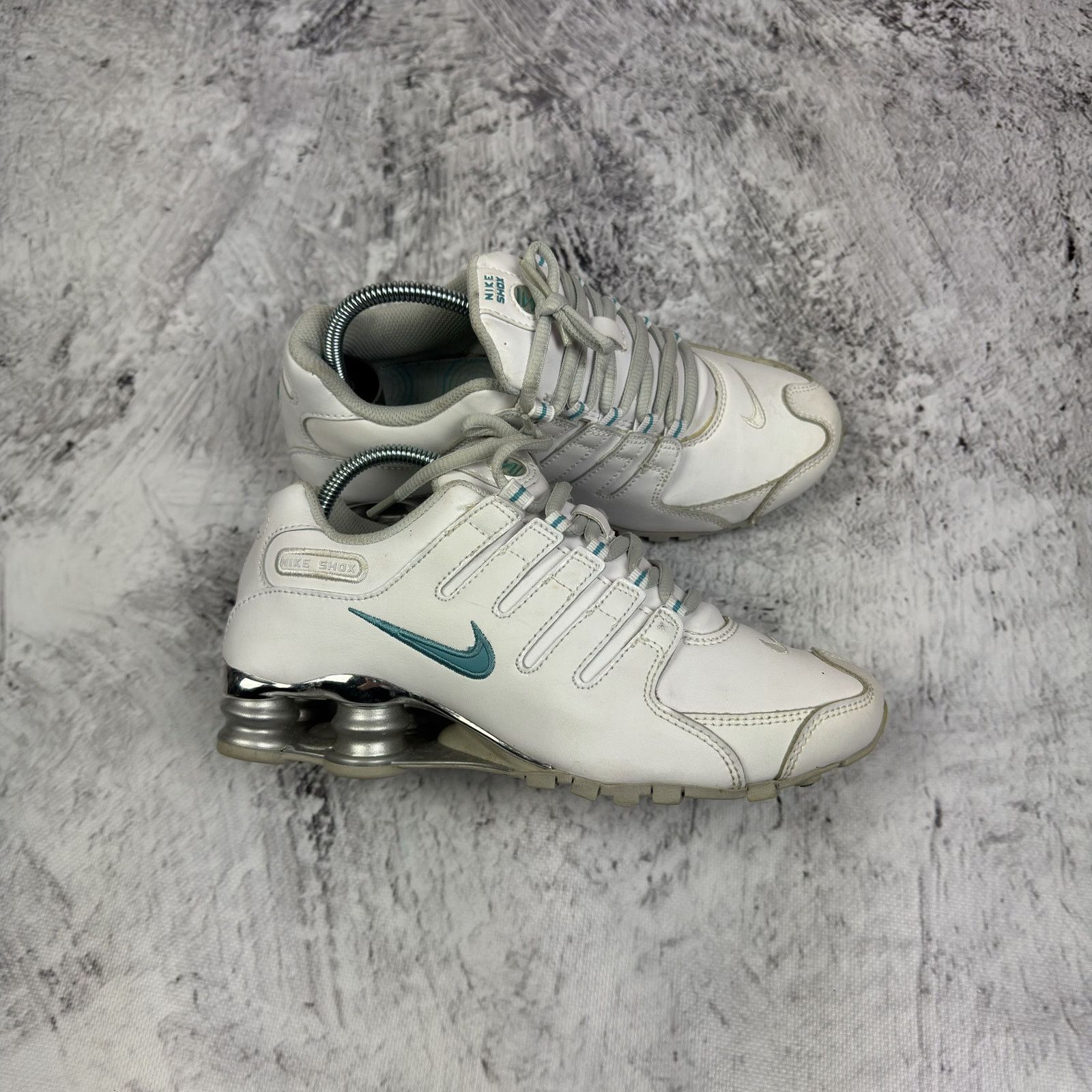 Nike Nike Shox 325200-107 Womens White Leather Sneakers Shoes 5.5 Size US 5.5 / IT 35.5 - 1 Thumbnail